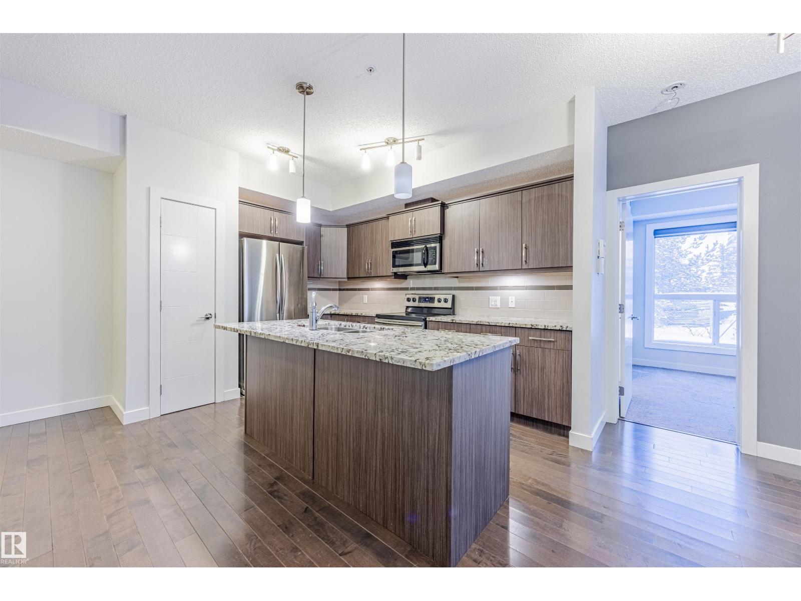 #121 10523 123 ST NW, Edmonton