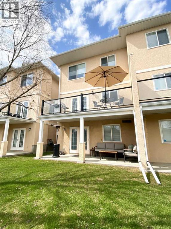 Single Family House for Sale in  Sierra Morena Landing SW Signal Hill Calgary 