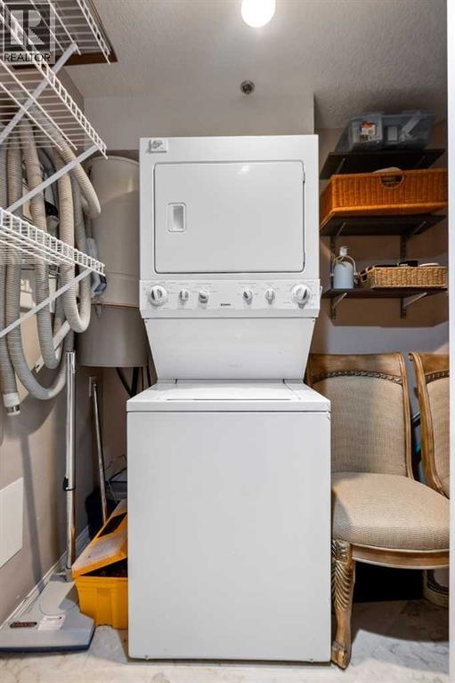 Single Family House Multi-level for Sale in   Simcoe Boulevard SW Signal Hill Calgary 