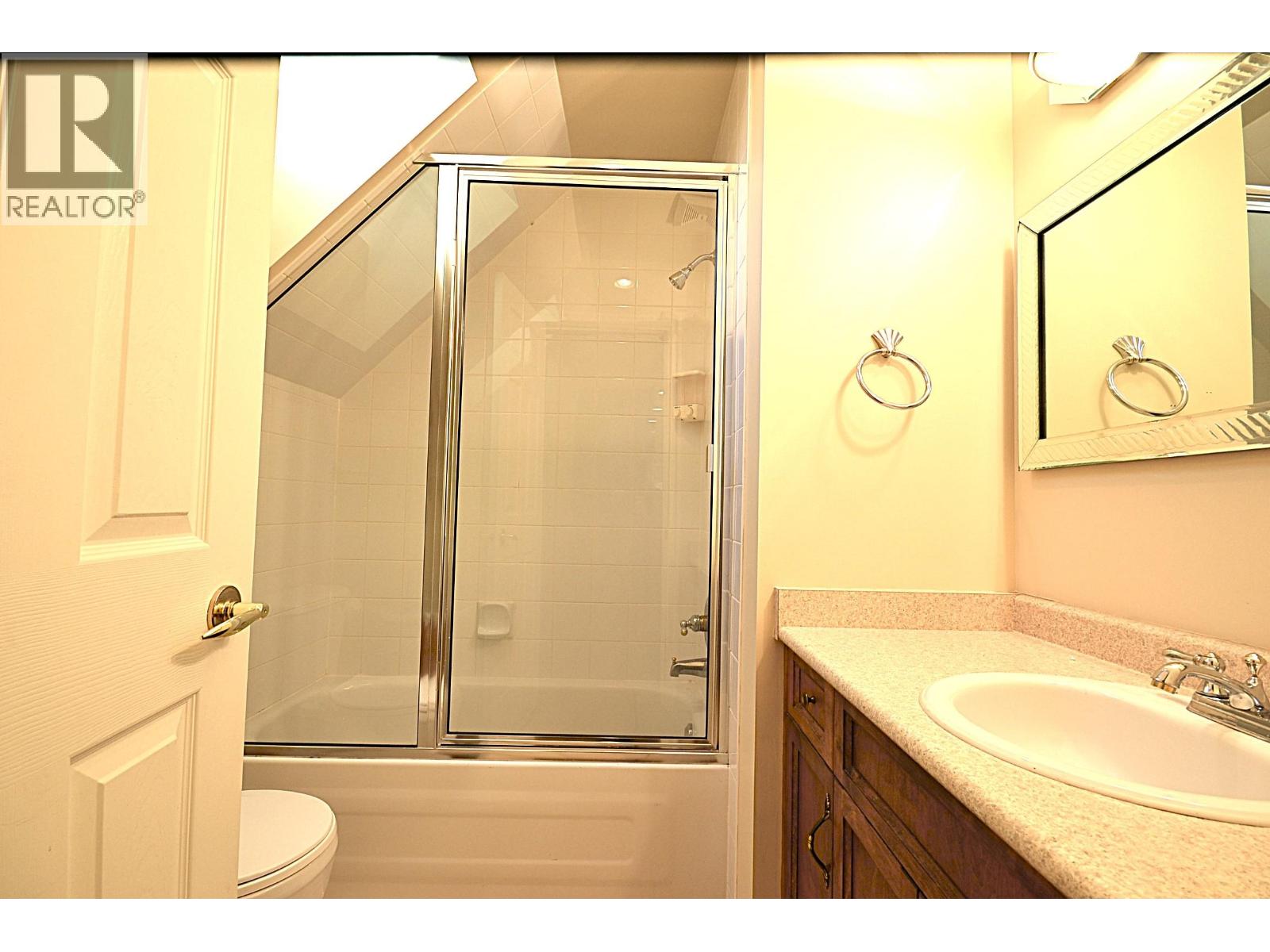 610 ROBINSON STREET, Coquitlam