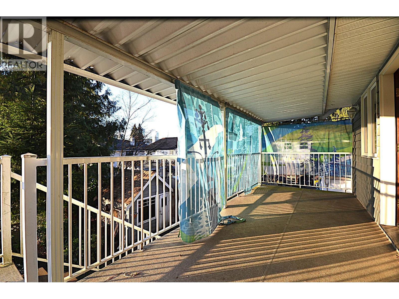 610 ROBINSON STREET, Coquitlam