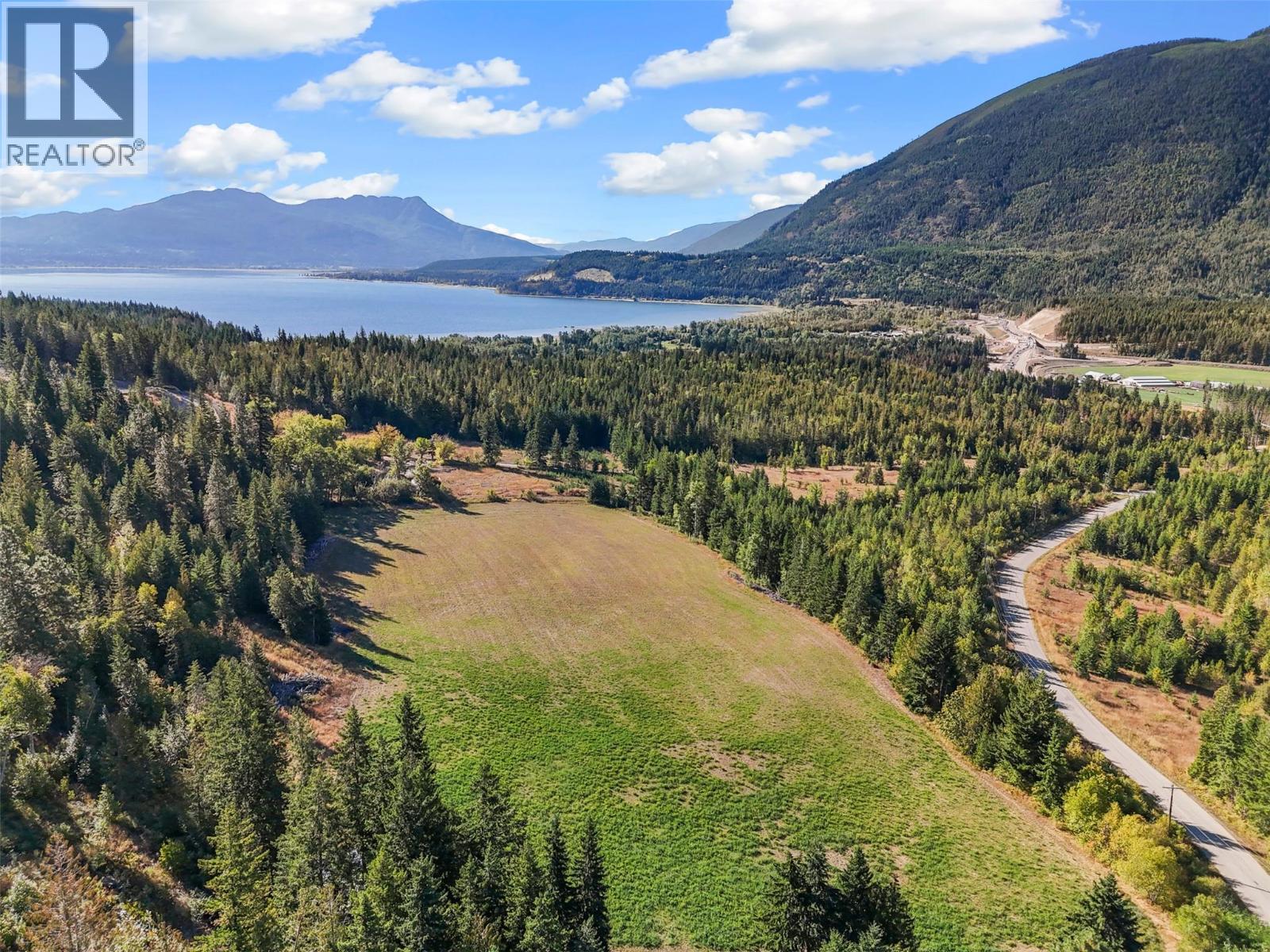  1012 Addison Road, Tappen