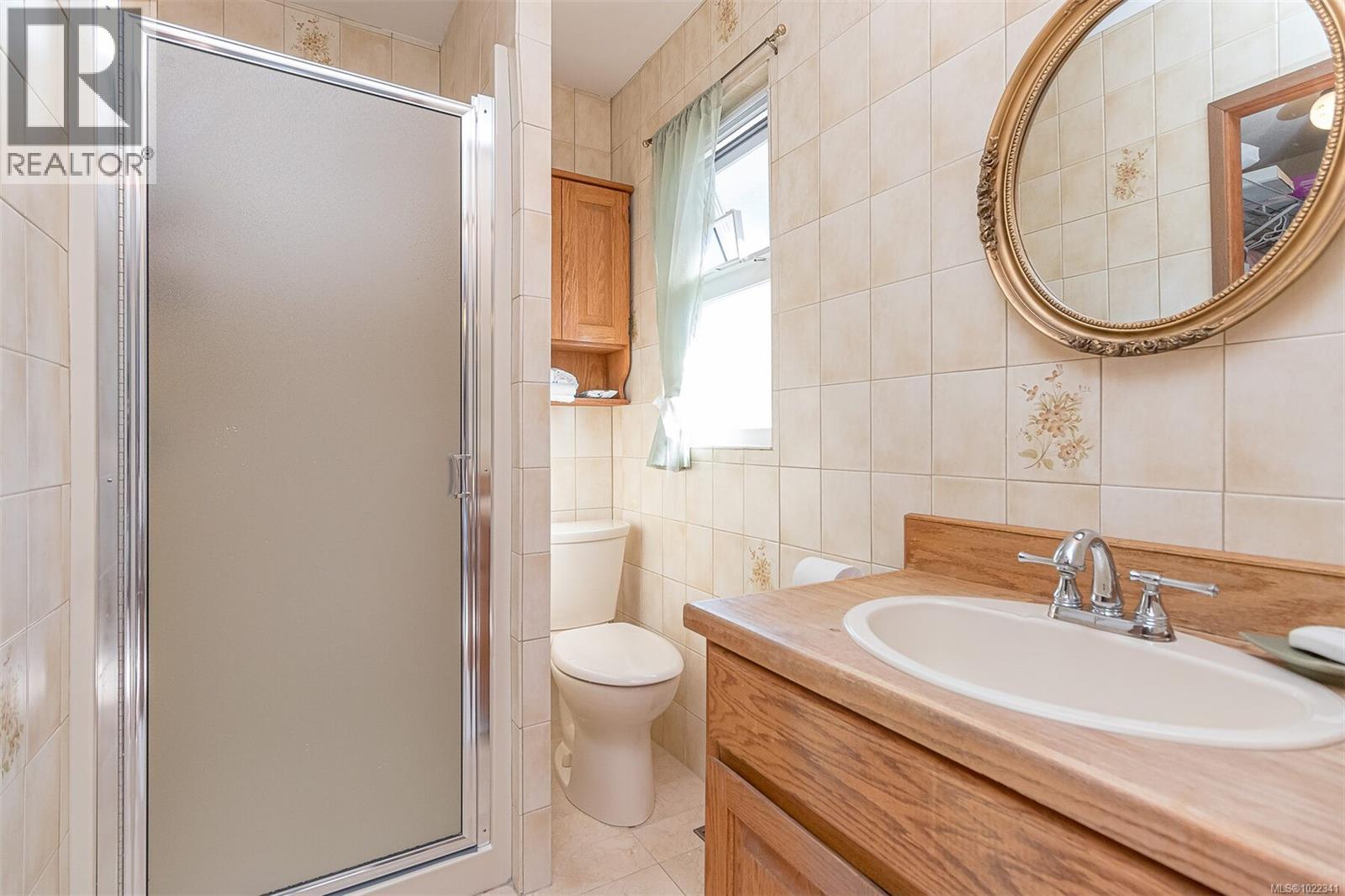 6627 Lakes Rd, Duncan