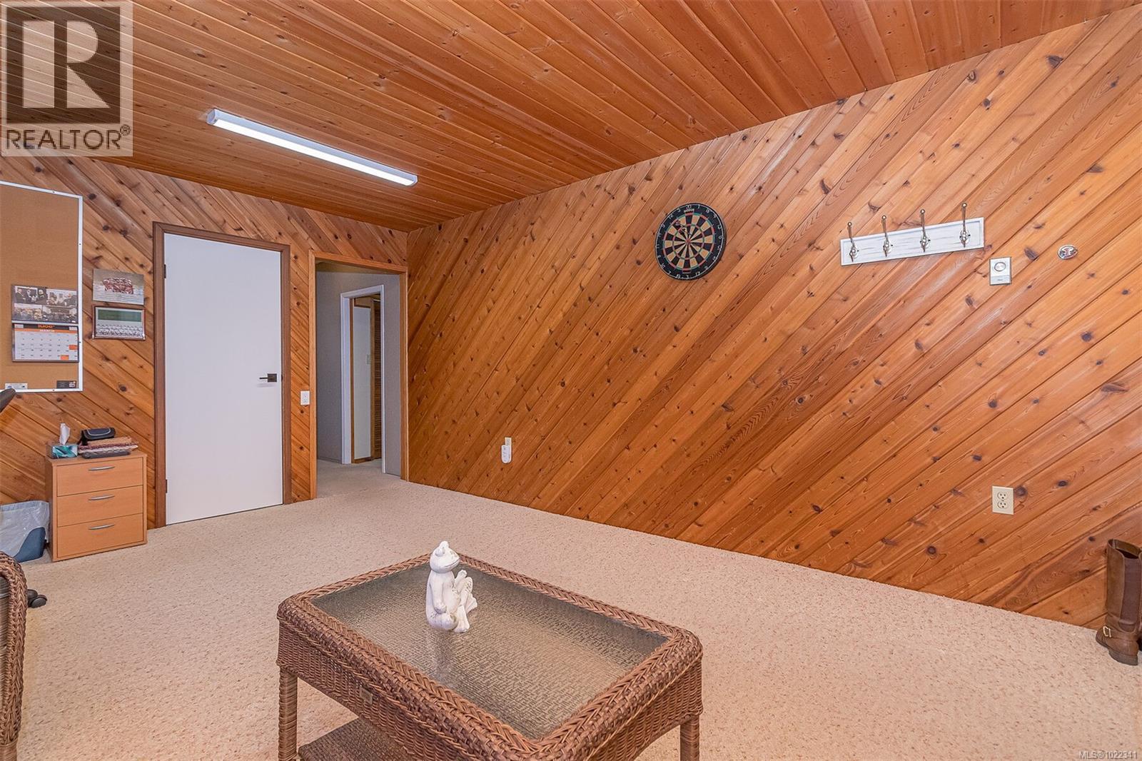 6627 Lakes Rd, Duncan