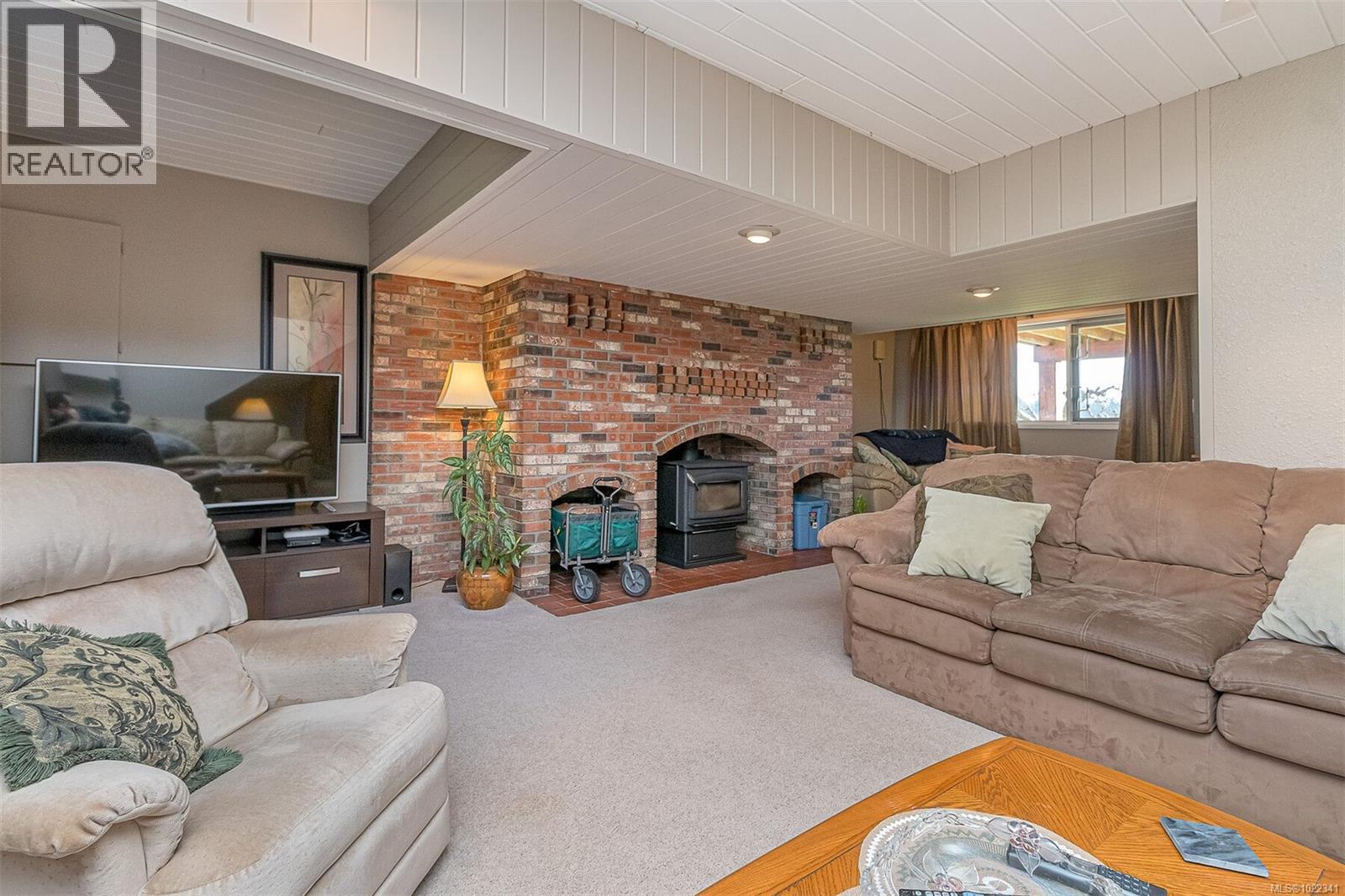 6627 Lakes Rd, Duncan