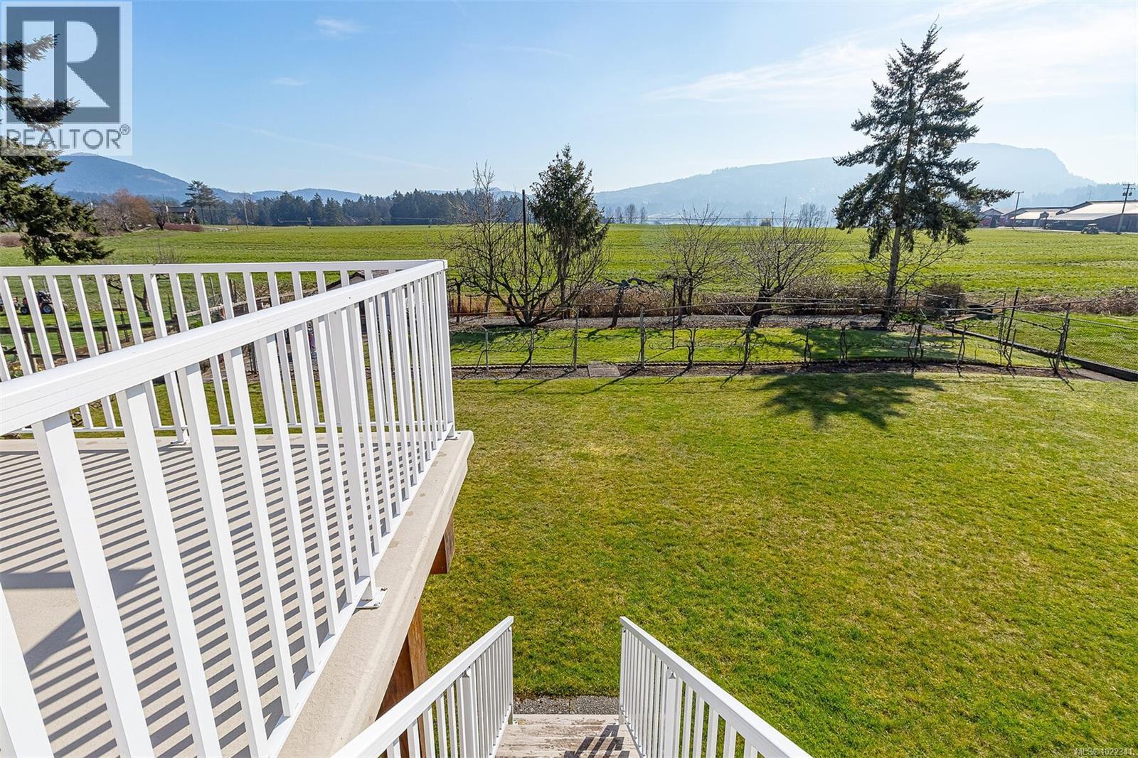 6627 Lakes Rd, Duncan