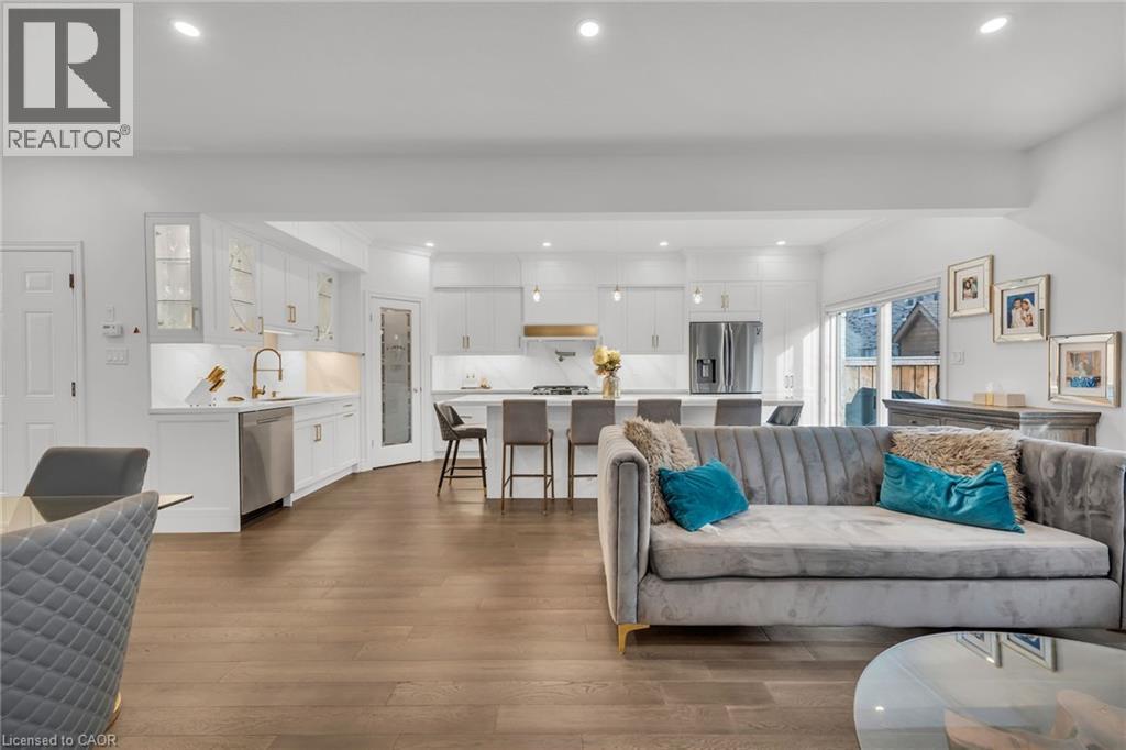 122 SHOREVIEW PLACE - 21