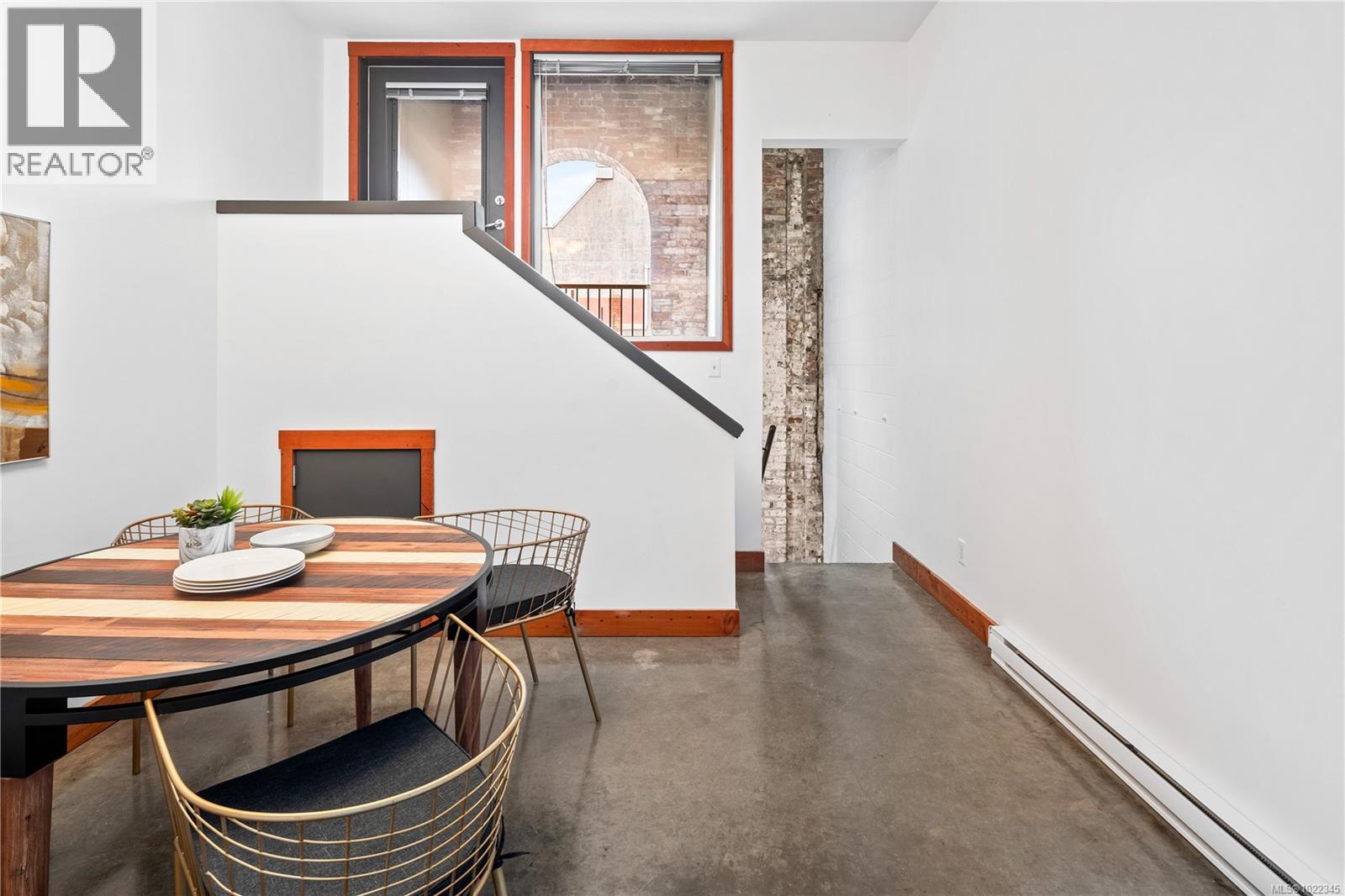 204 588 Pandora Avenue, Victoria