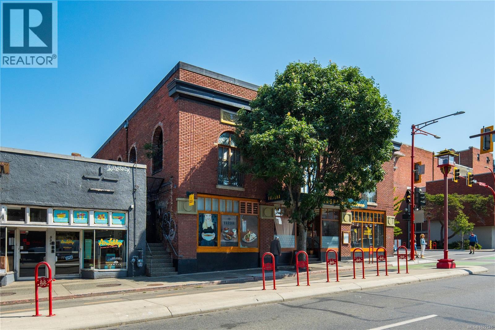 204 588 Pandora Avenue, Victoria