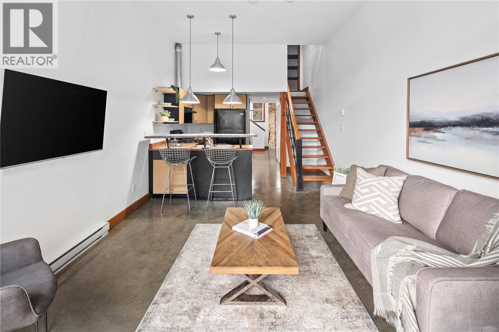 204 588 Pandora Avenue, Victoria