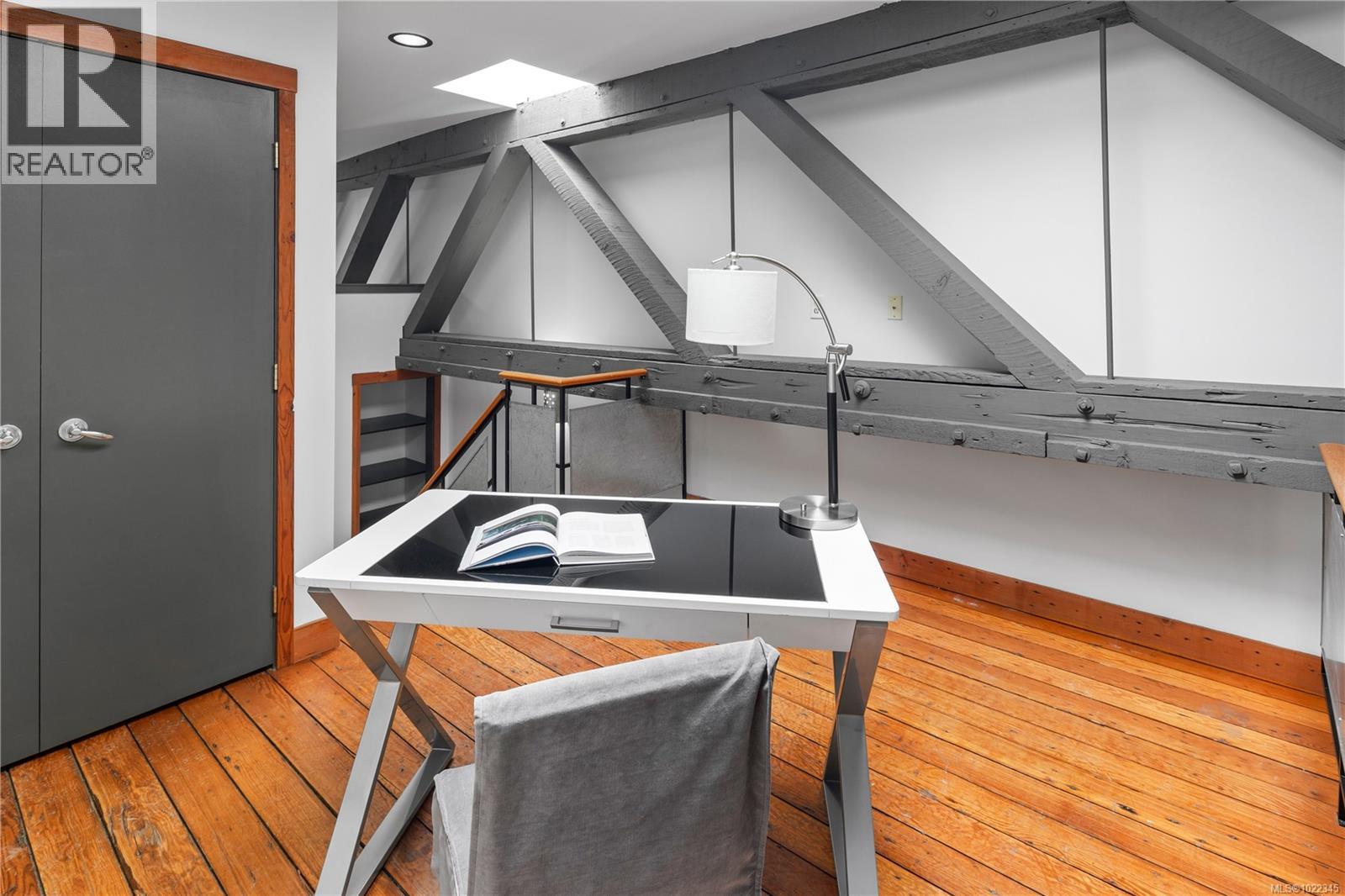 204 588 Pandora Avenue, Victoria