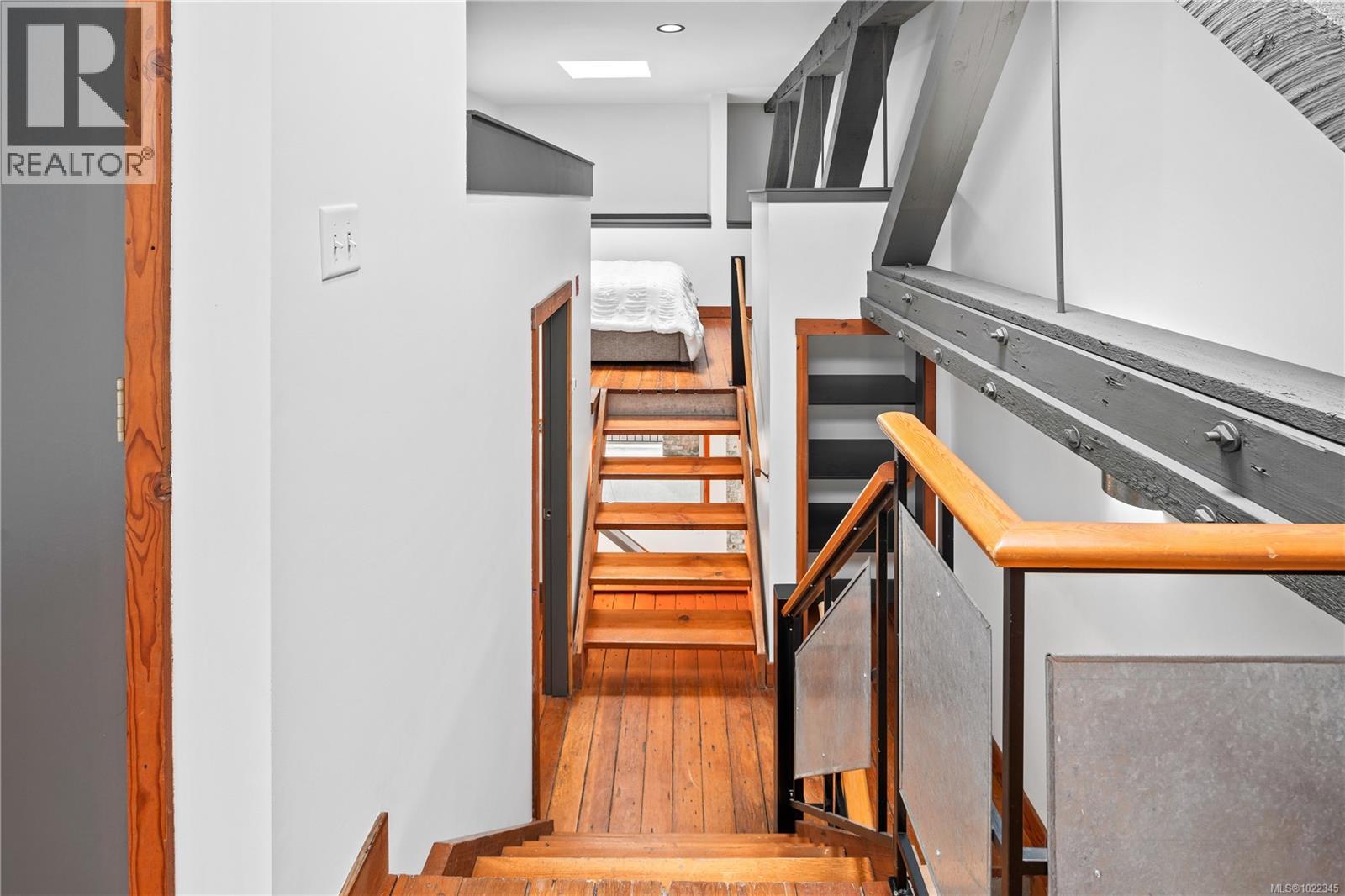 204 588 Pandora Avenue, Victoria