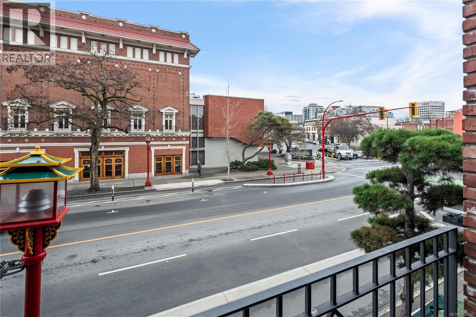 204 588 Pandora Avenue, Victoria