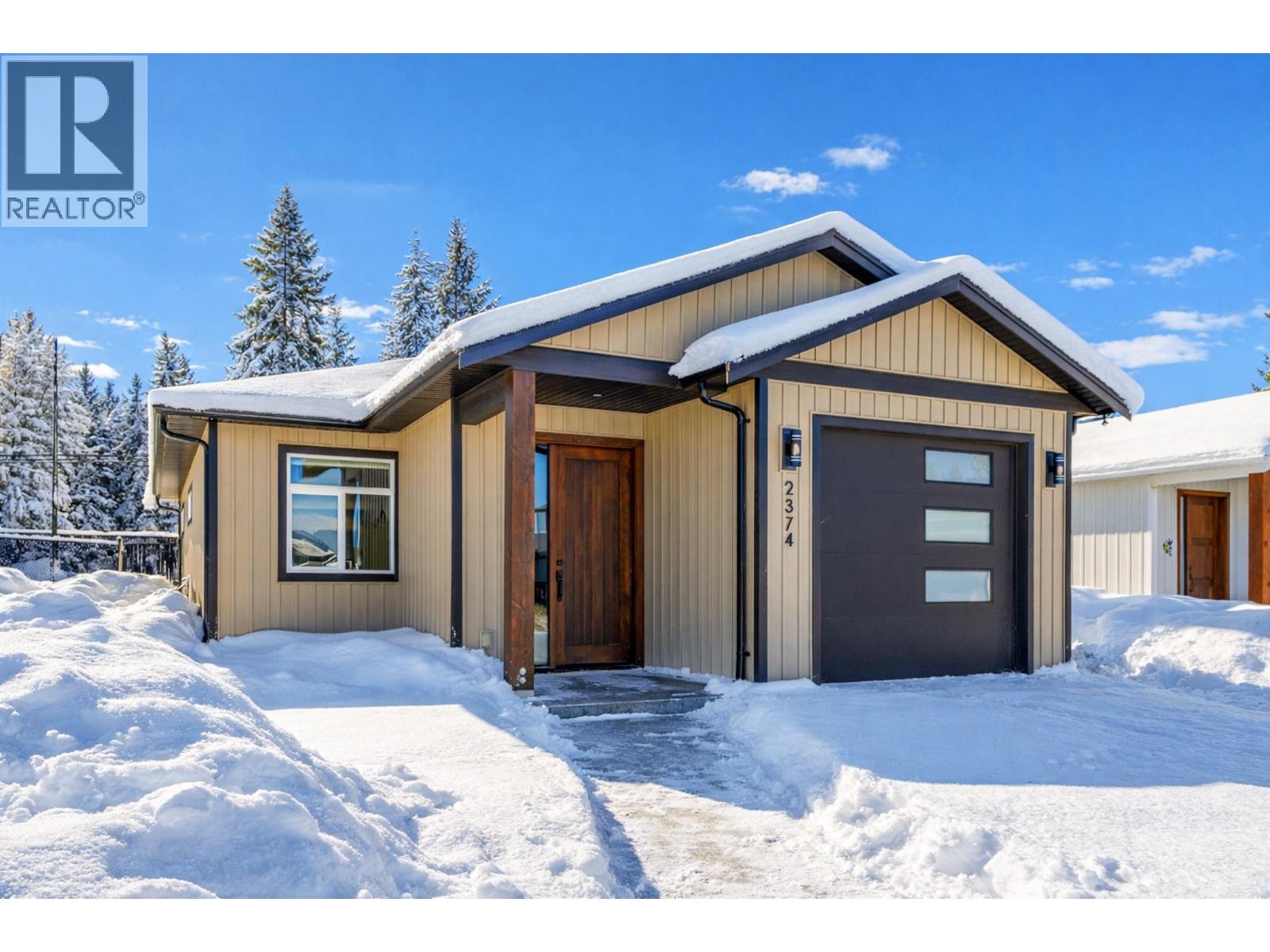 2374 6 Avenue SE, Salmon Arm