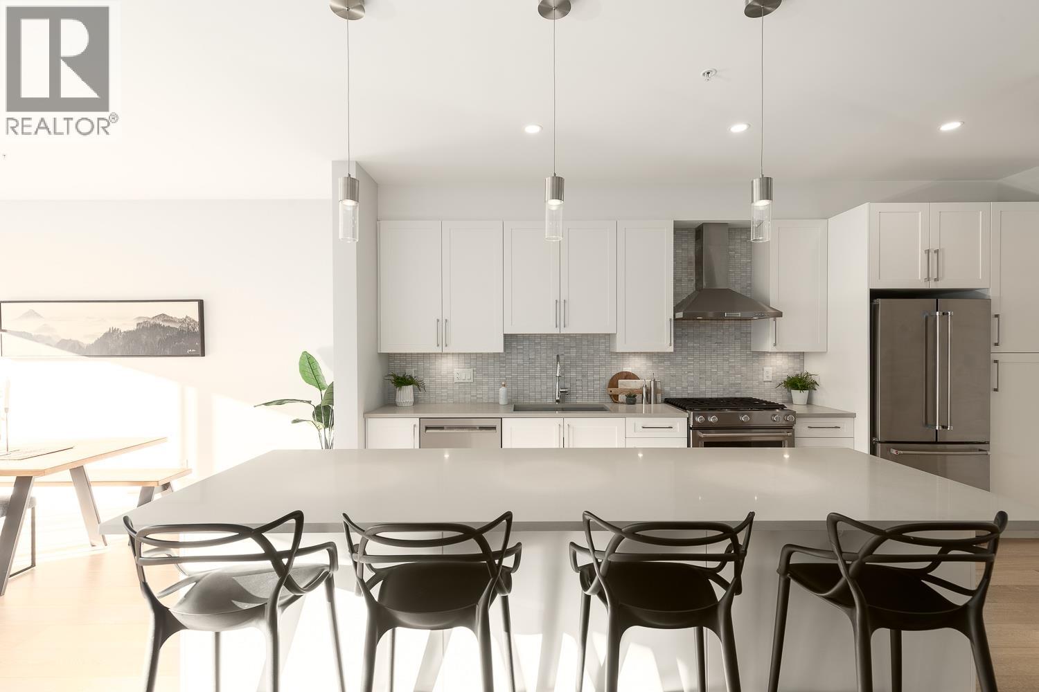 41324 HORIZON DRIVE, Squamish