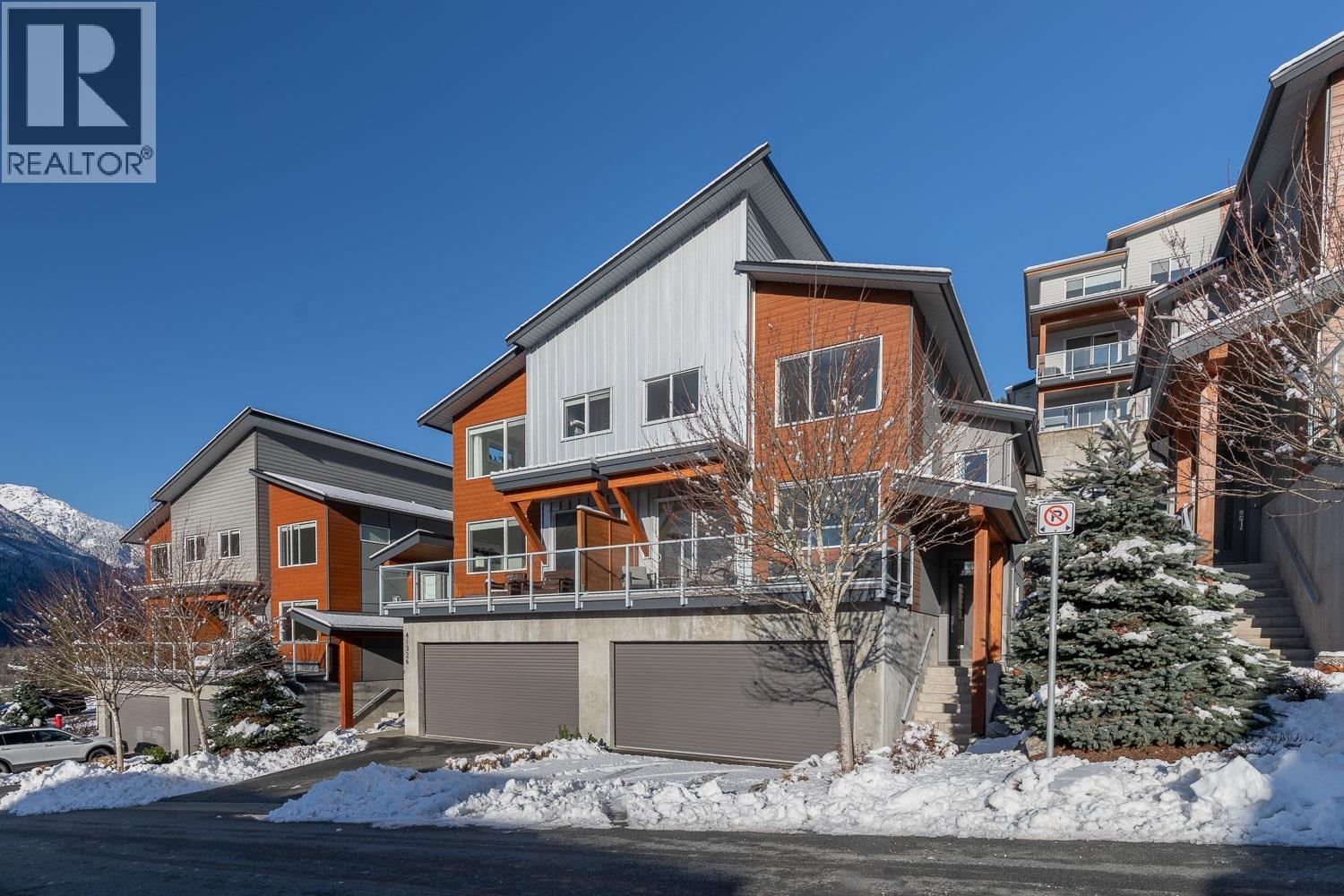 41324 HORIZON DRIVE, Squamish