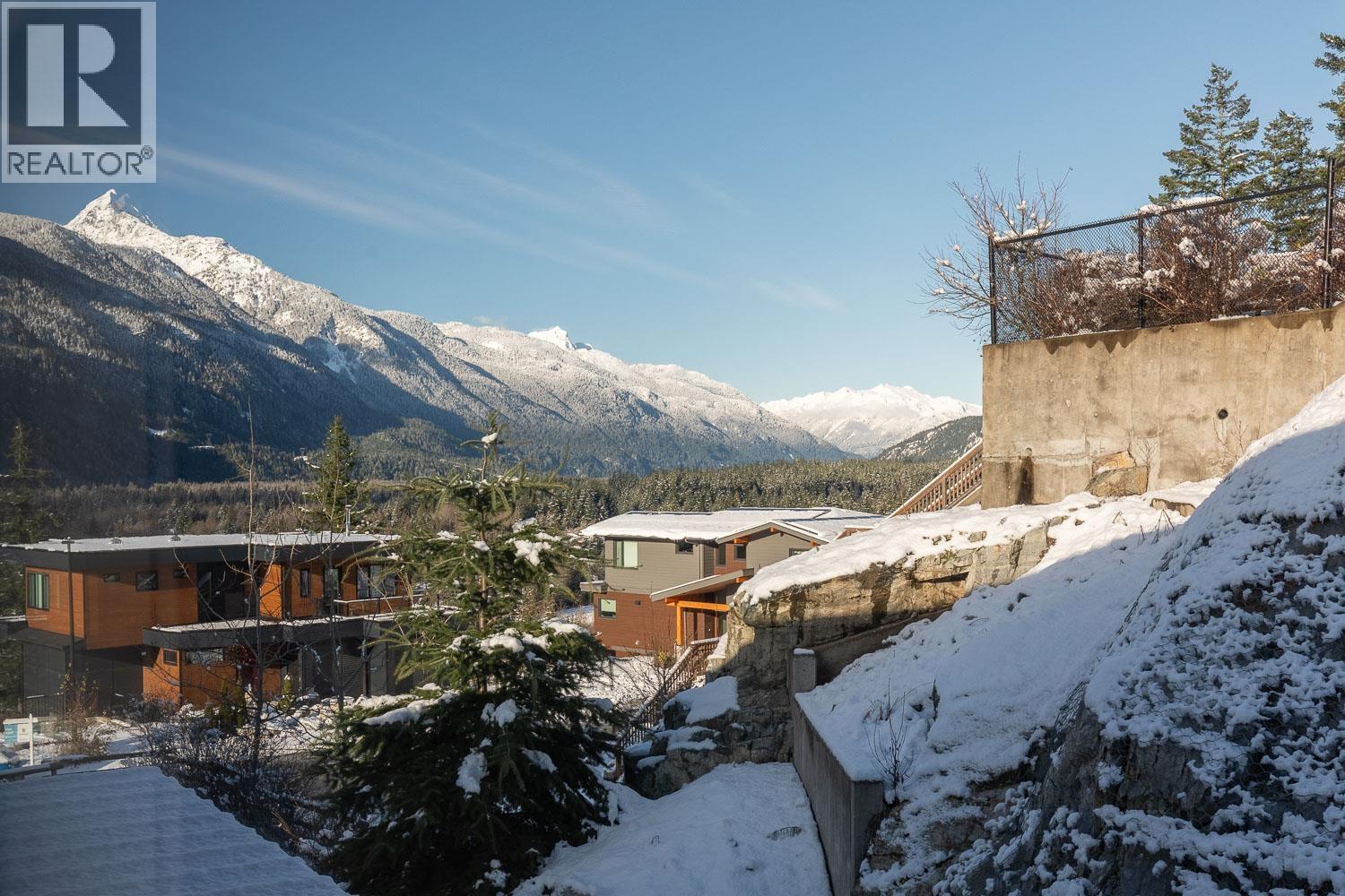 41324 HORIZON DRIVE, Squamish
