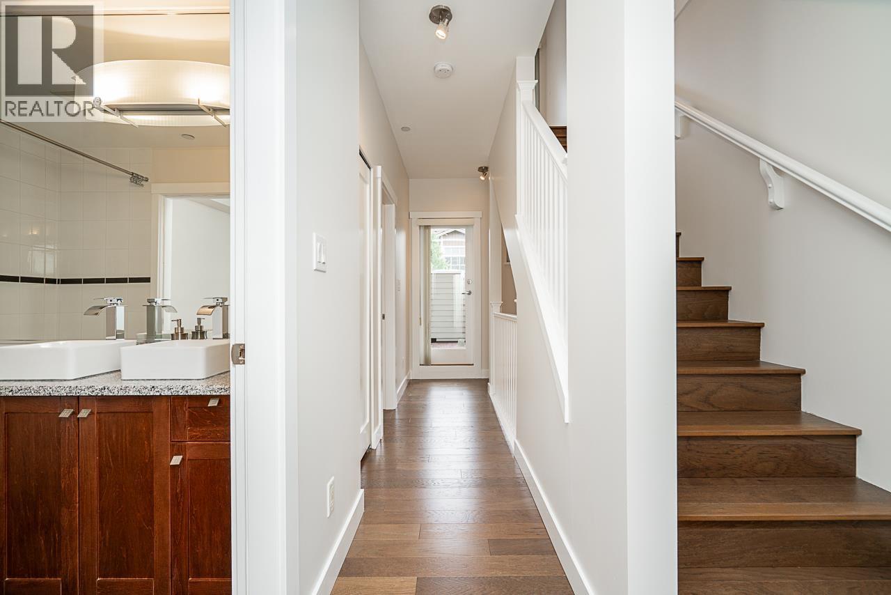 160 7388 MACPHERSON AVENUE, Burnaby