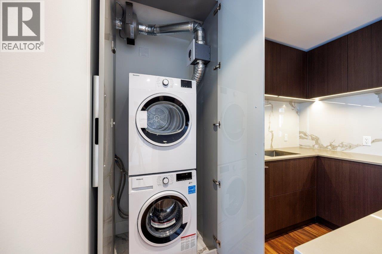 1008 1632 LIONS GATE LANE, North Vancouver