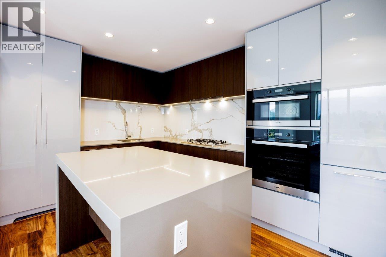 1008 1632 LIONS GATE LANE, North Vancouver