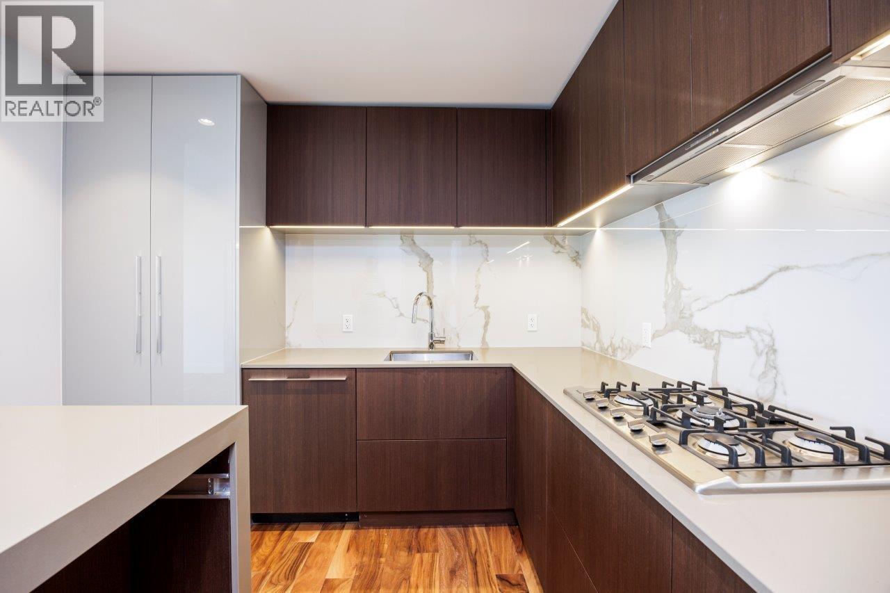 1008 1632 LIONS GATE LANE, North Vancouver