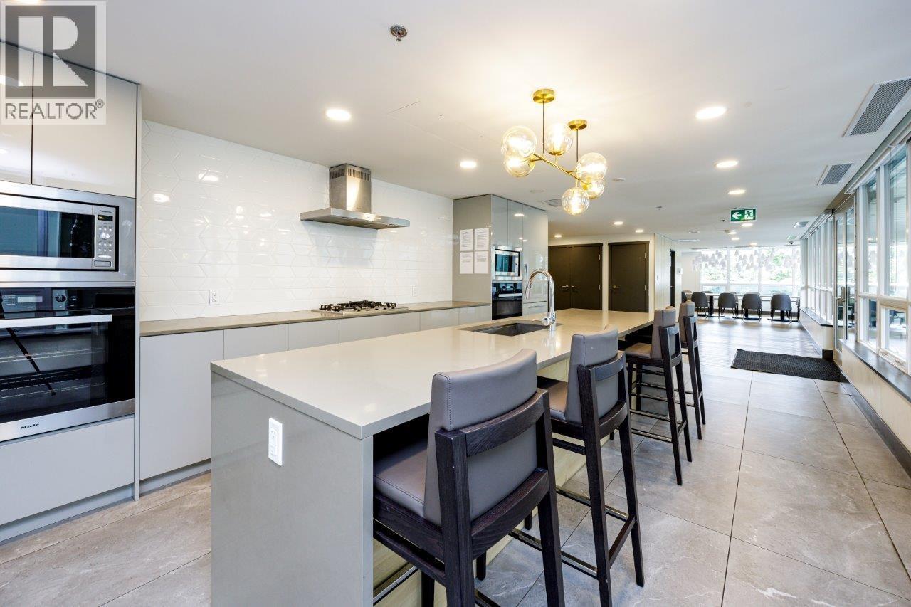 1008 1632 LIONS GATE LANE, North Vancouver