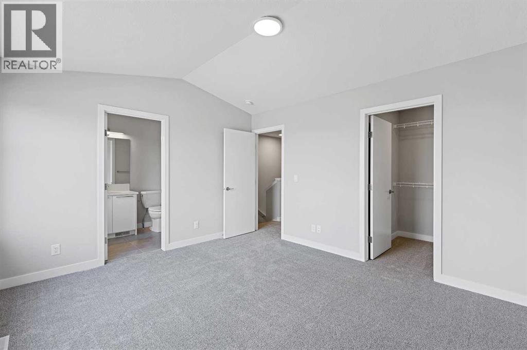 Single Family House for Sale in  Rangeview Avenue SE Rangeview Calgary 