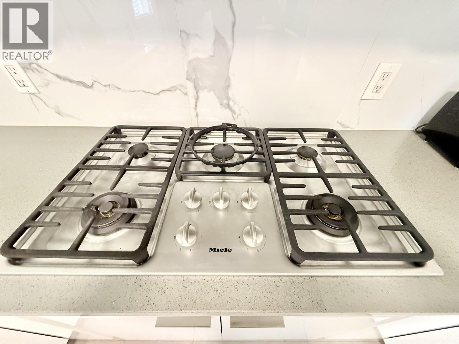 7779 ELFORD STREET, Burnaby