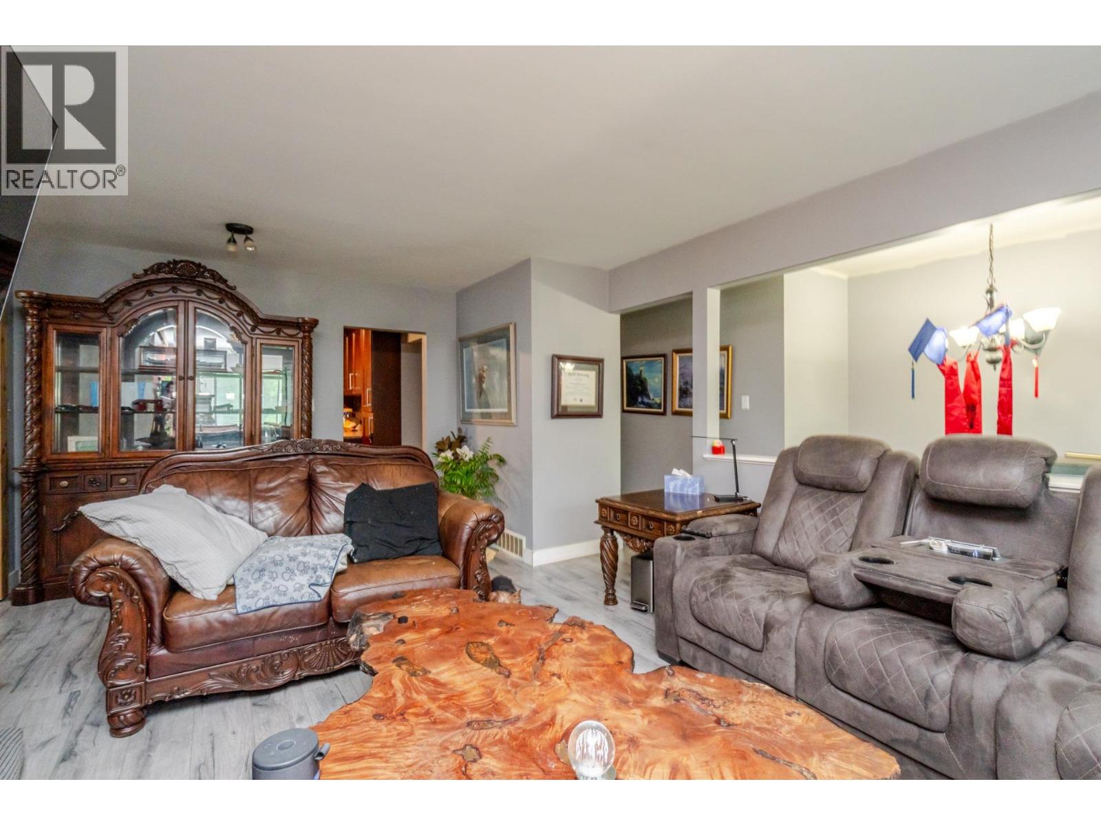 654 LINTON STREET, Coquitlam