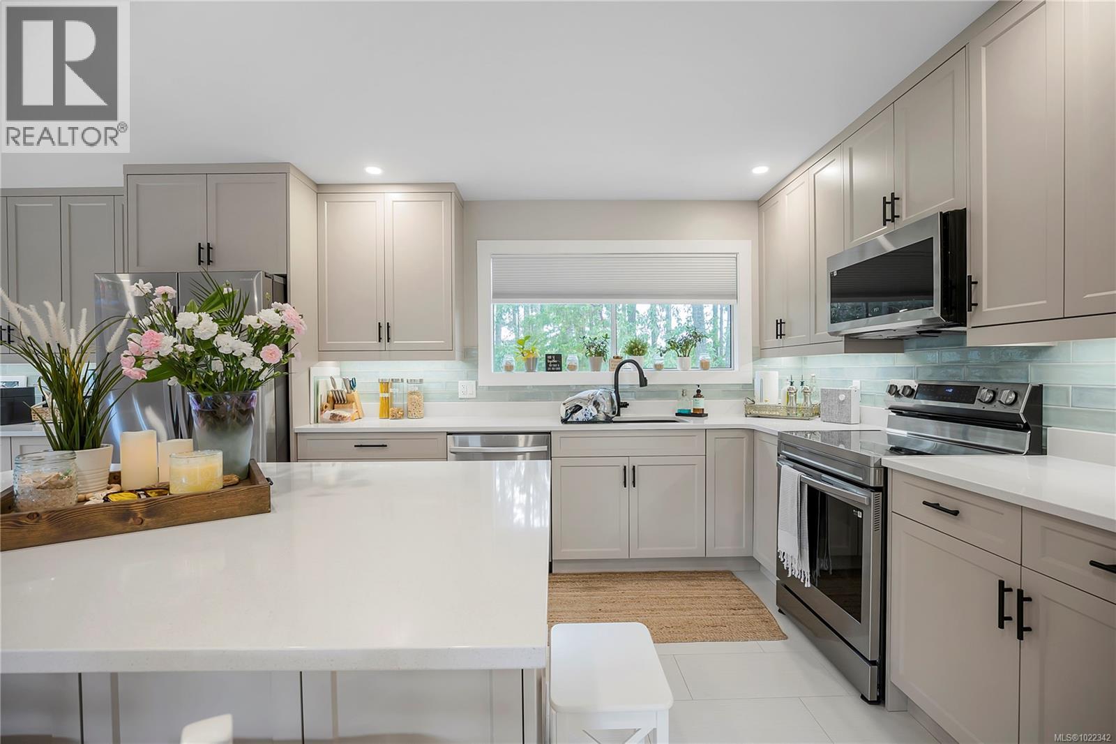 1710 Centennary Dr, Nanaimo