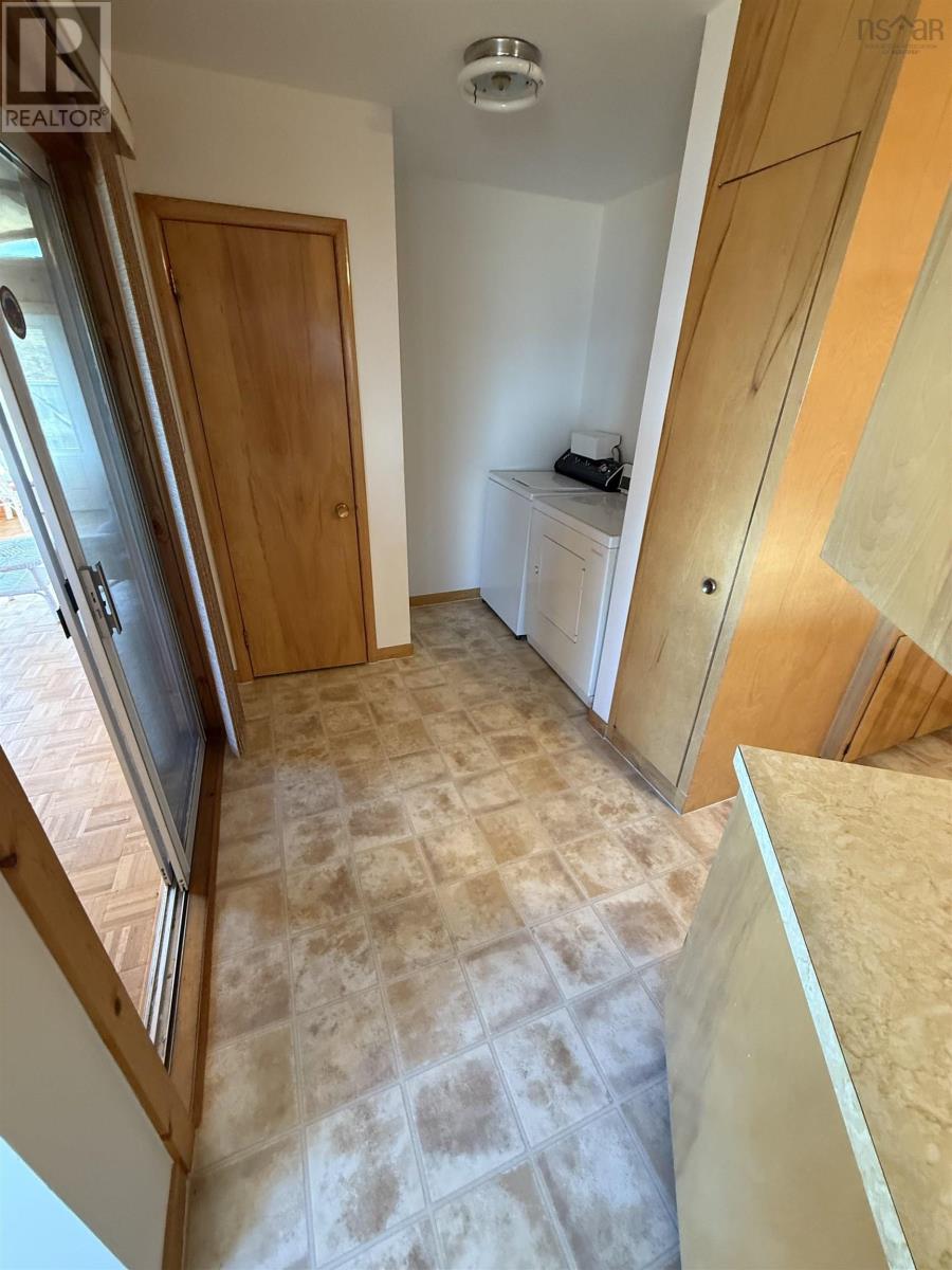 Property 28 of 46 of 42 Montague Row