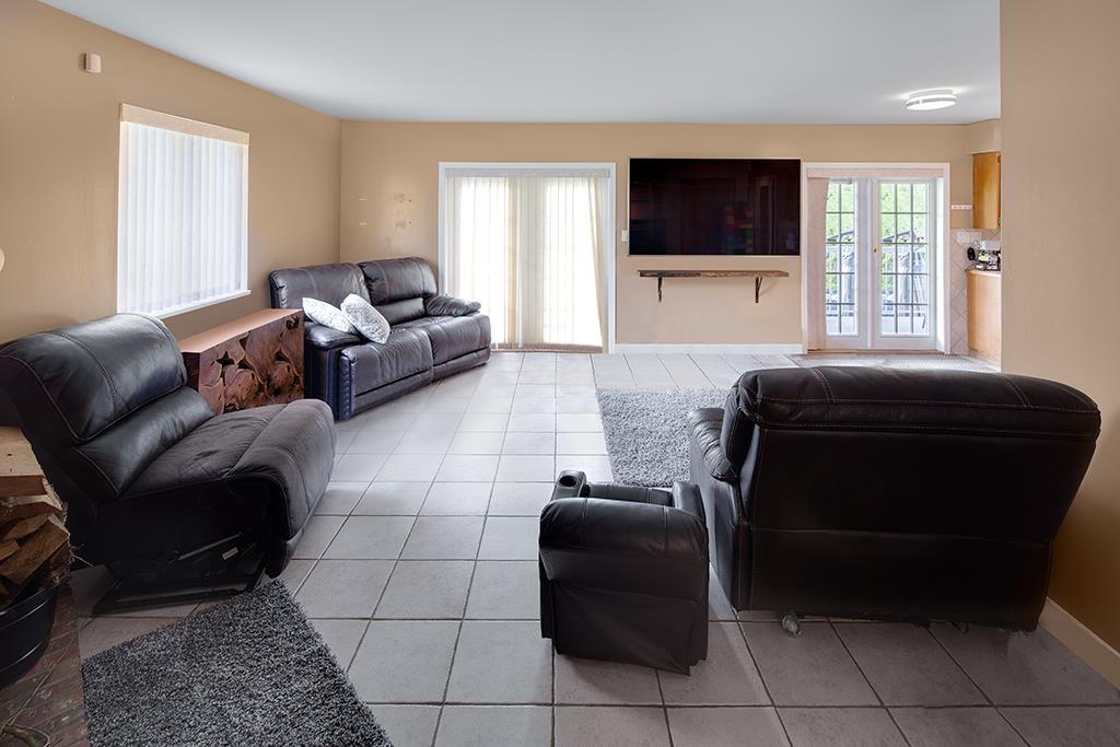 18851 74 Avenue - photo 2