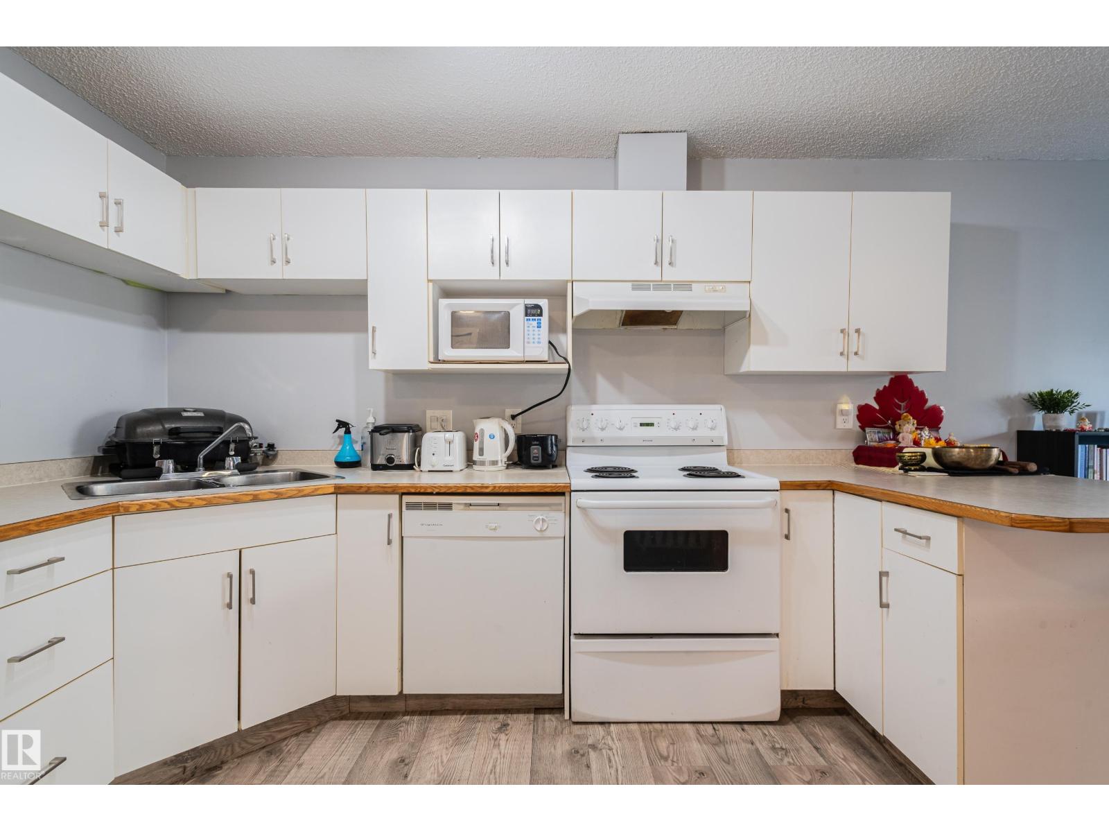 #117 10535 122 ST NW, Edmonton