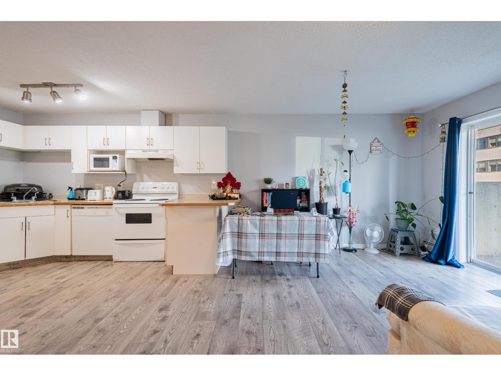 #117 10535 122 ST NW, Edmonton