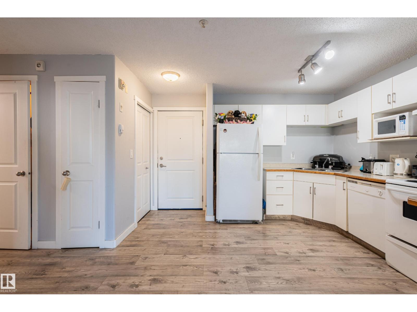 #117 10535 122 ST NW, Edmonton