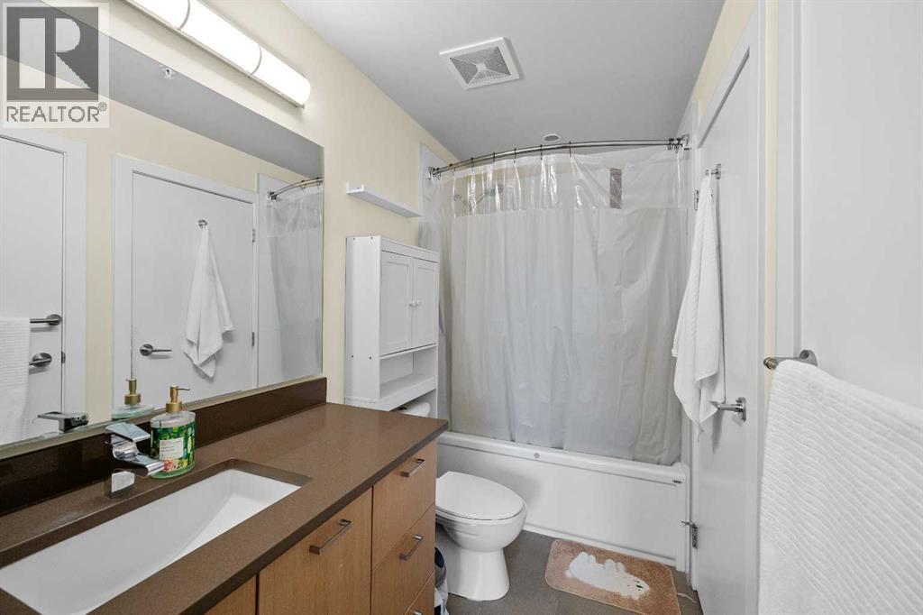 Single Family House for Sale in    Street NE Renfrew Calgary 