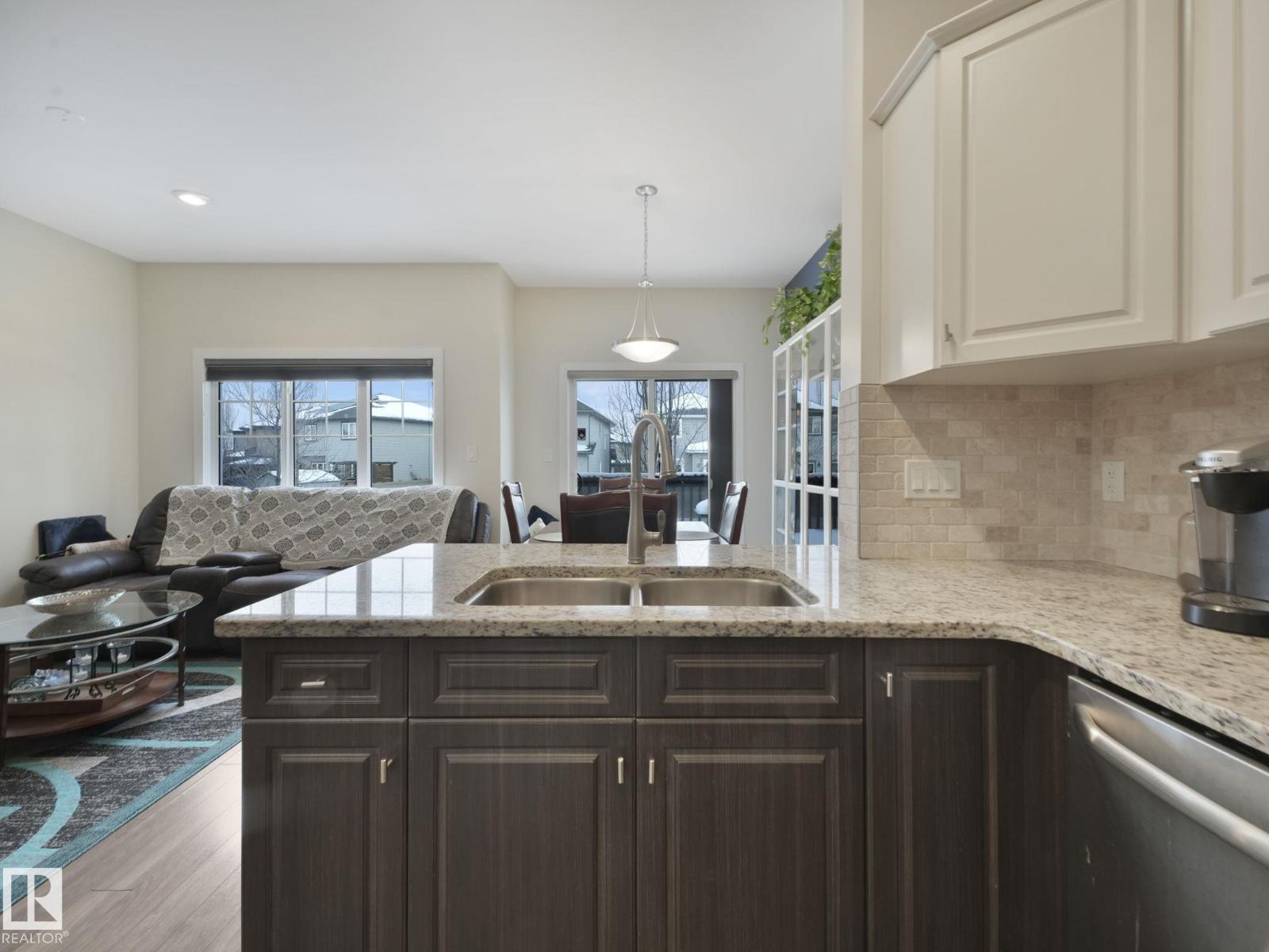 #16 3103 HILTON DR NW, Edmonton