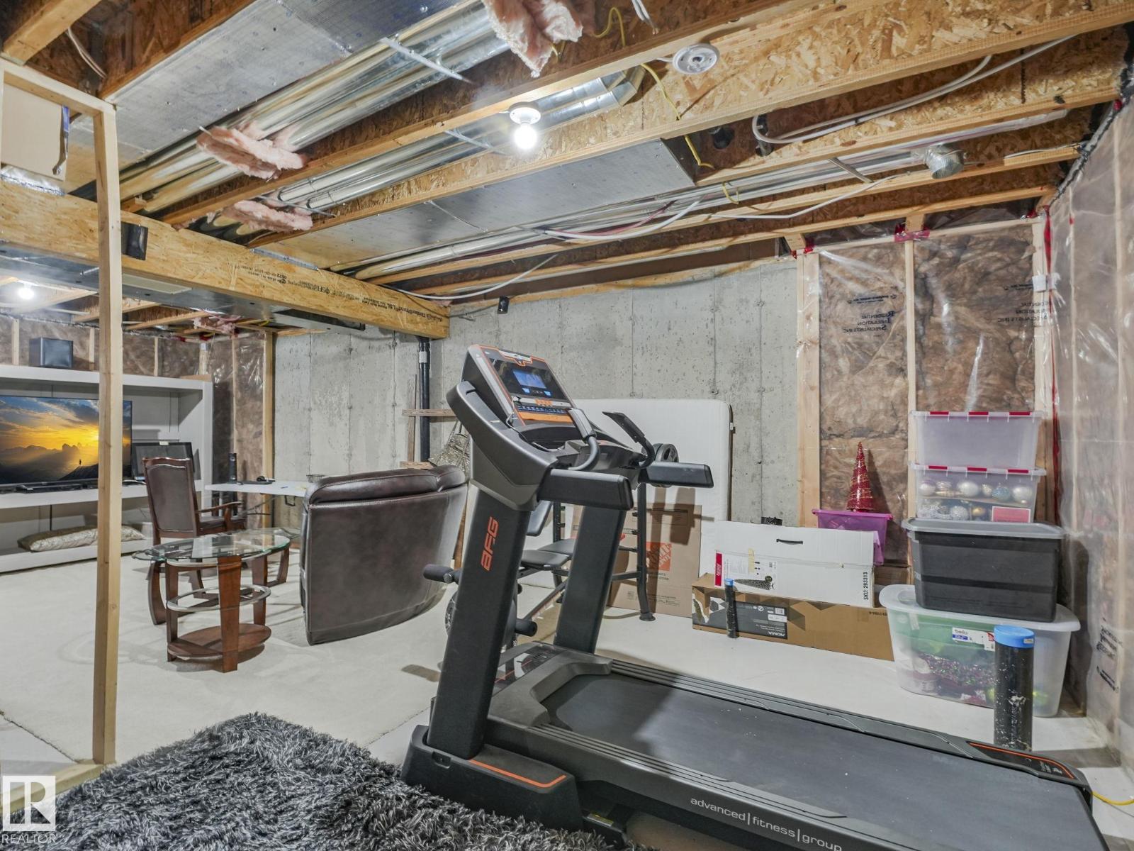 #16 3103 HILTON DR NW, Edmonton