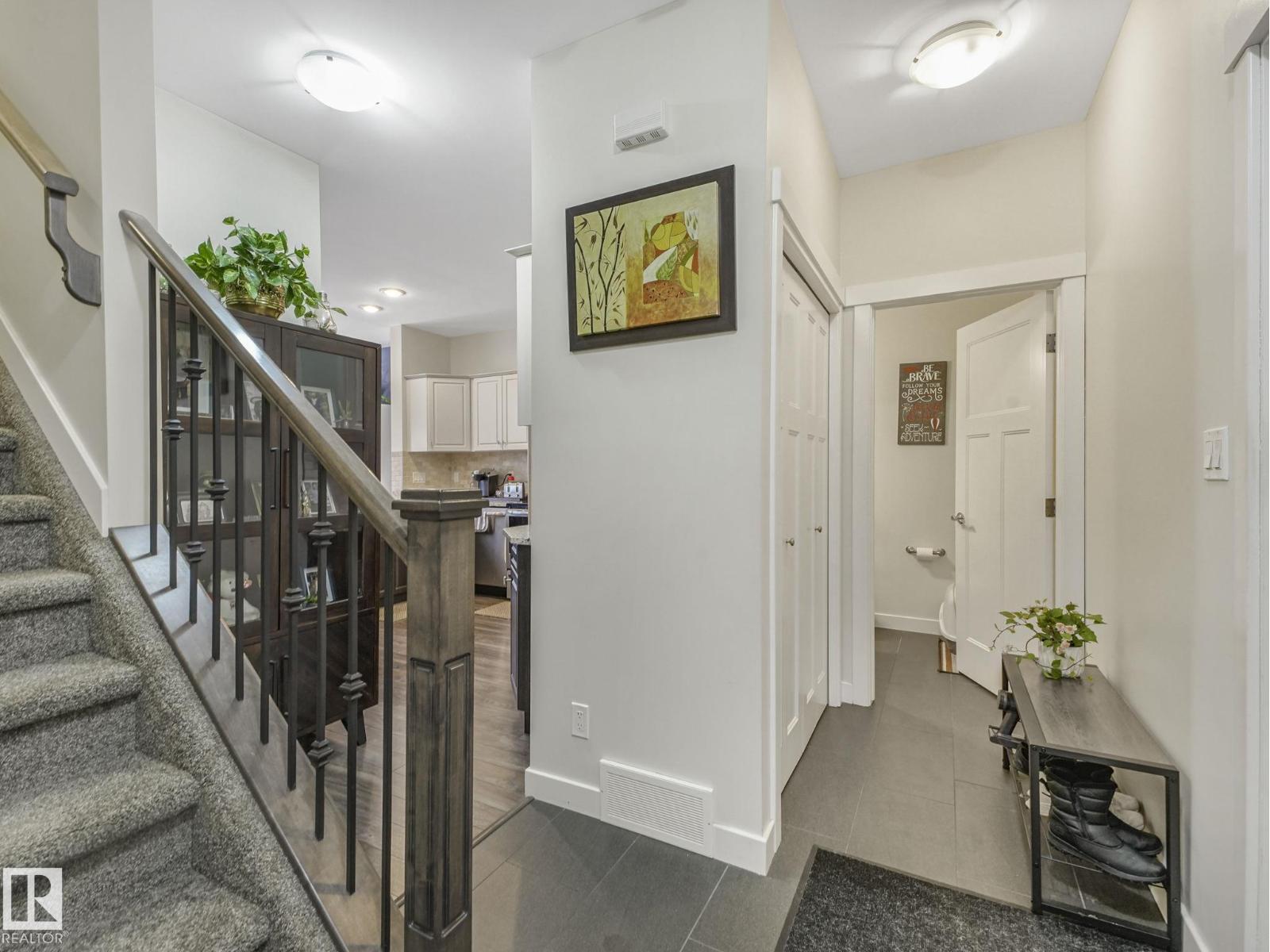 #16 3103 HILTON DR NW, Edmonton