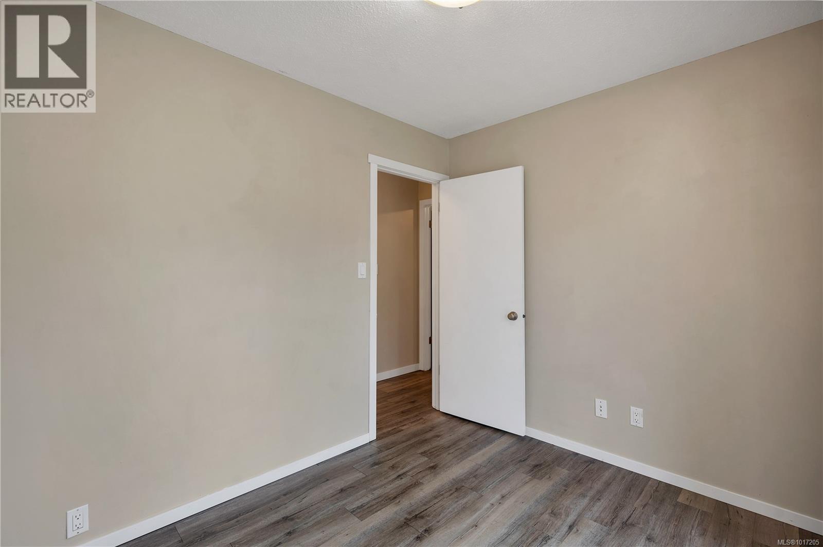 736 Nancy Greene Dr, Campbell River