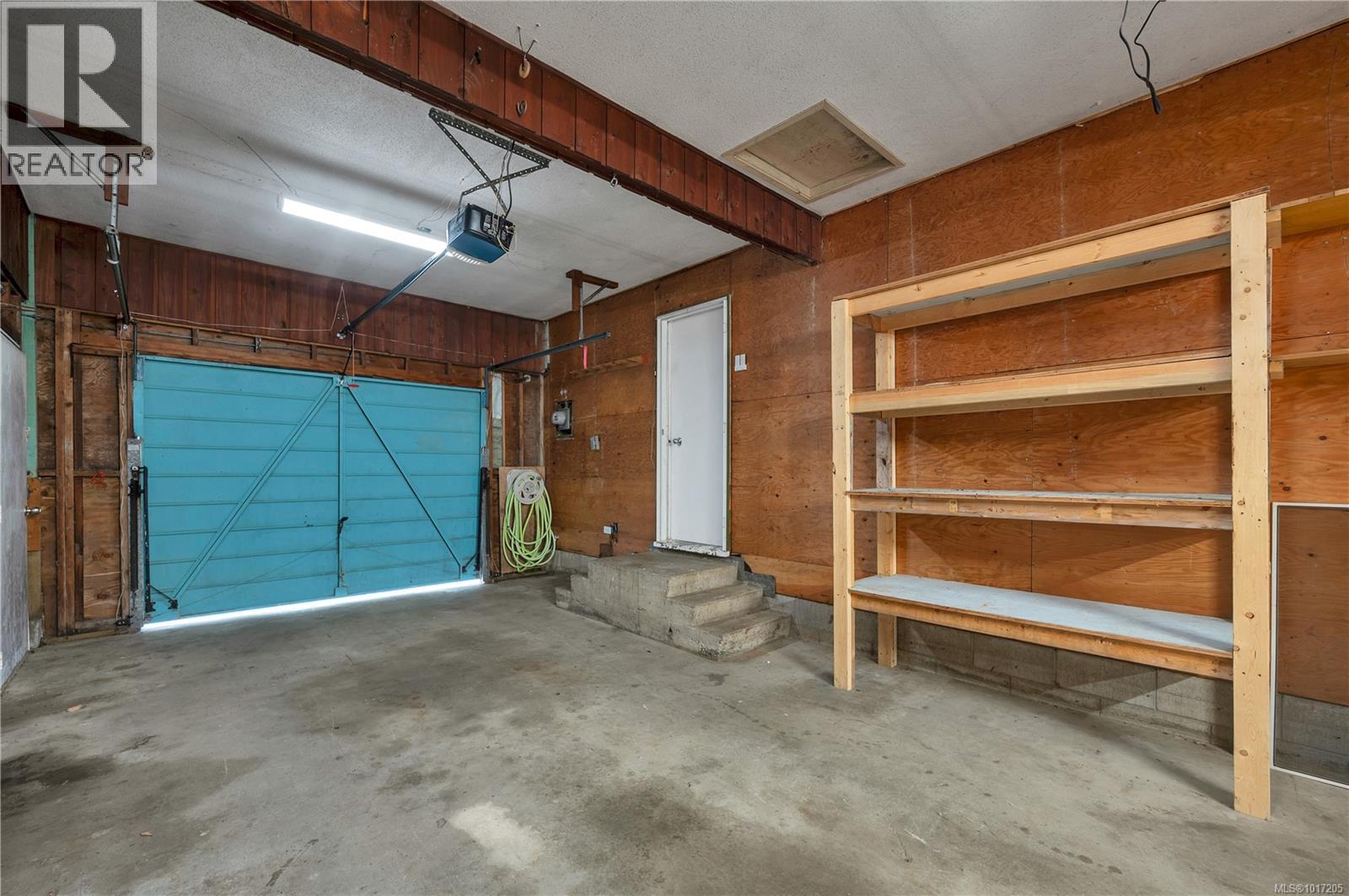 736 Nancy Greene Dr, Campbell River