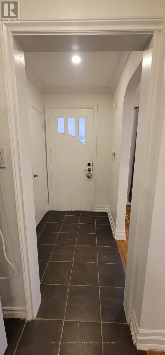 249 HIGHLAND AVENUE - Photo 3 of 28, Oshawa (Central), Ontario