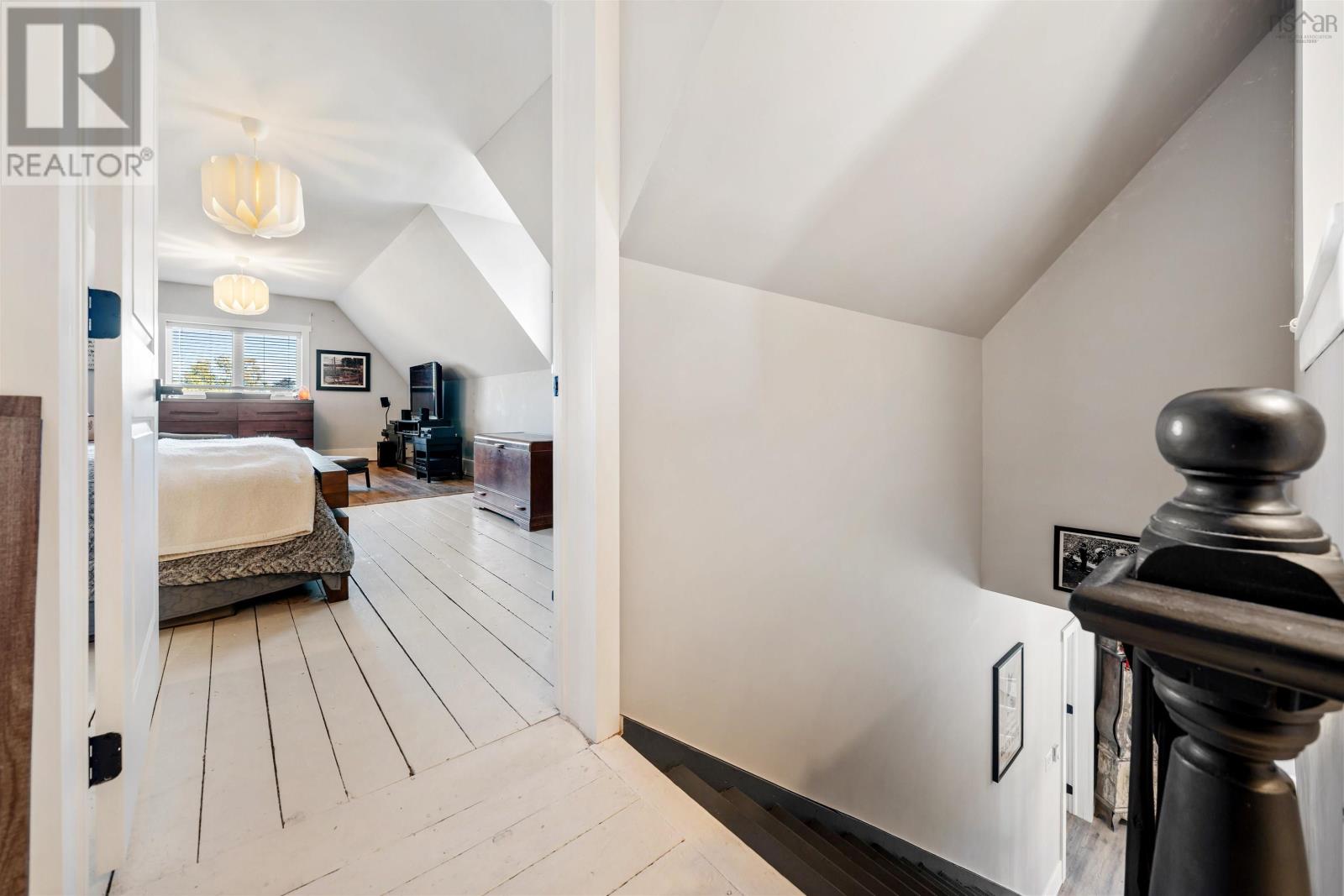 Property 33 of 48 of 51 BLACK Street