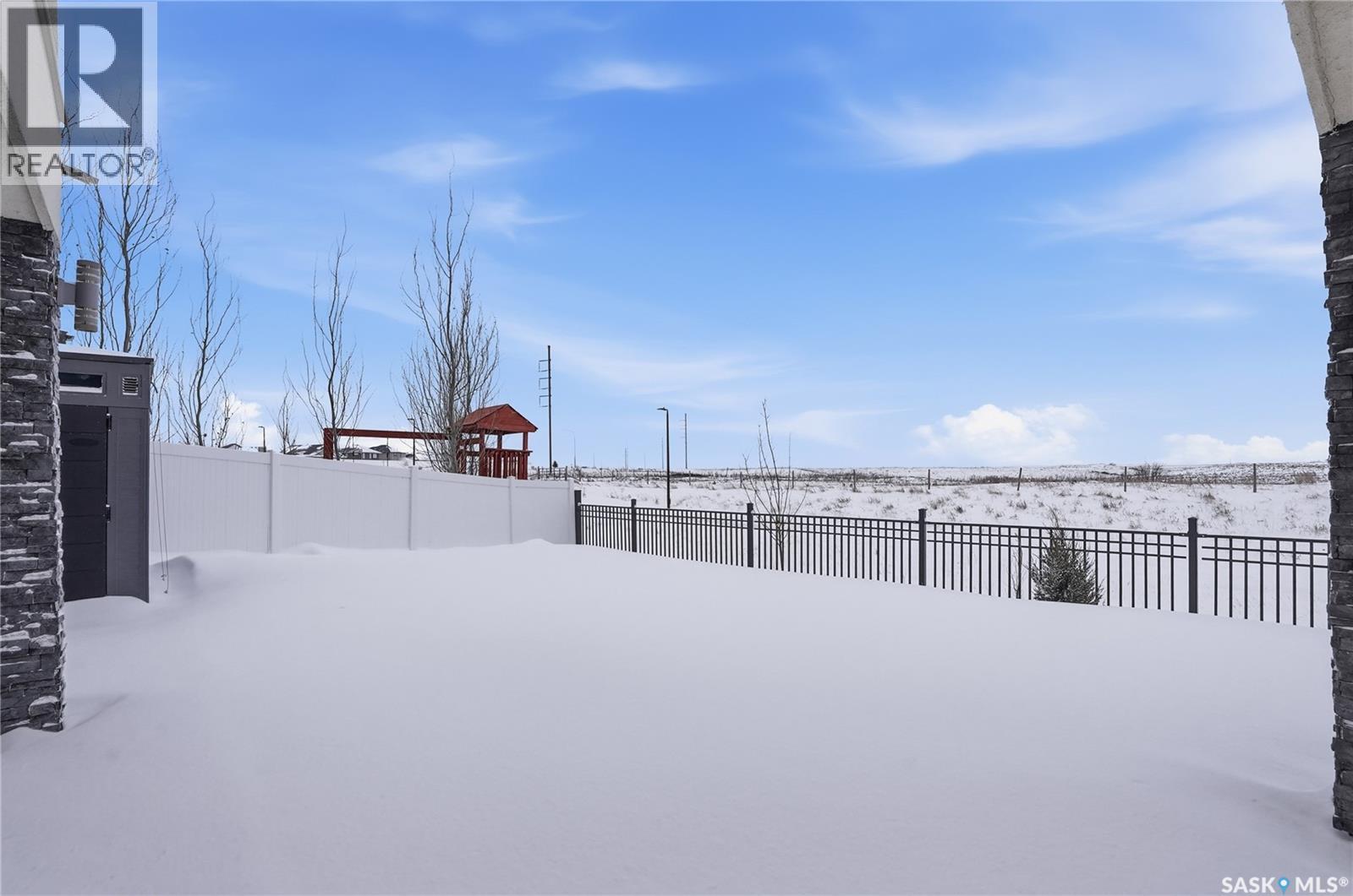 371 Fast COURT - Photo 3 of 49, Saskatoon, Saskatchewan