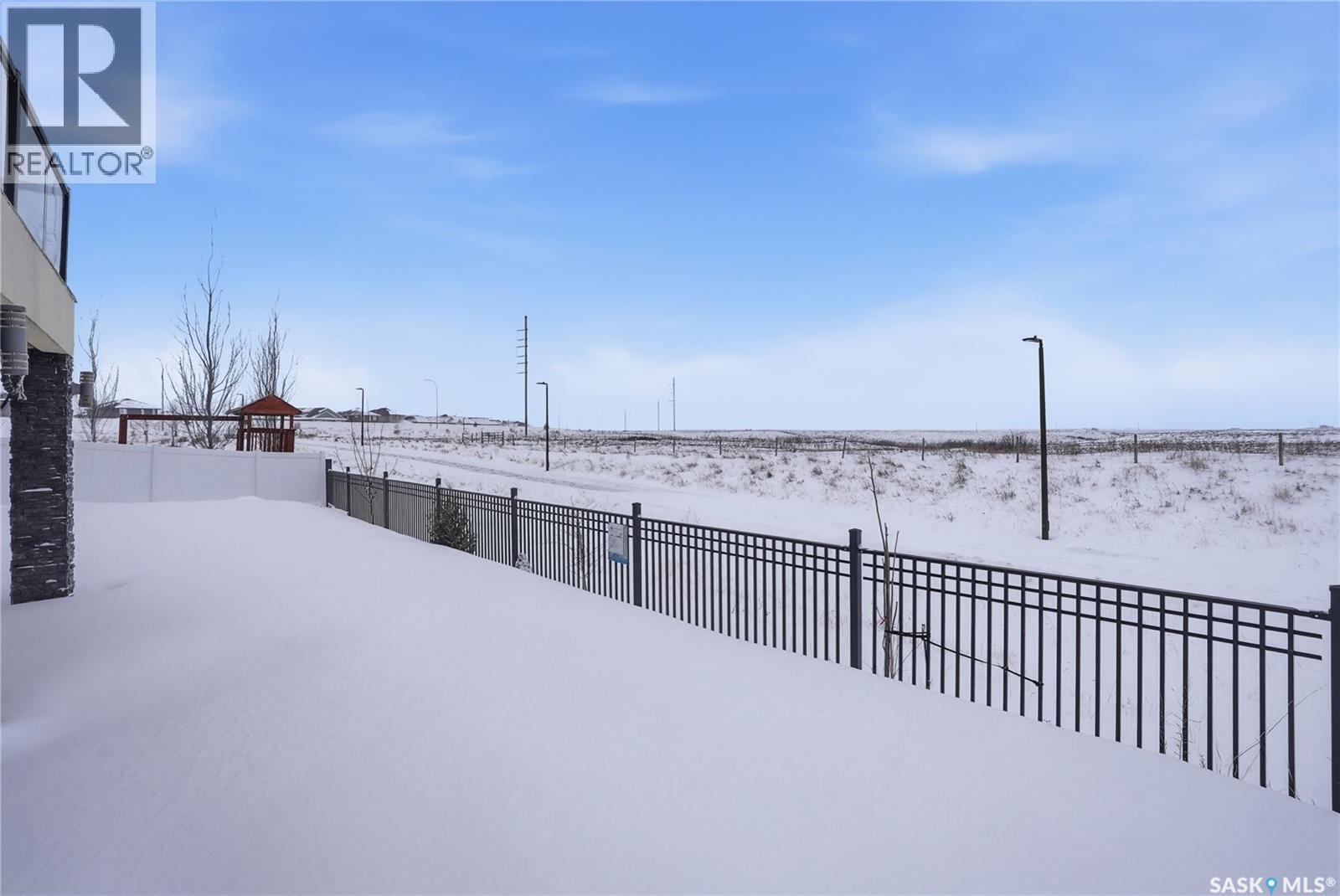 371 Fast COURT - Photo 4 of 49, Saskatoon, Saskatchewan