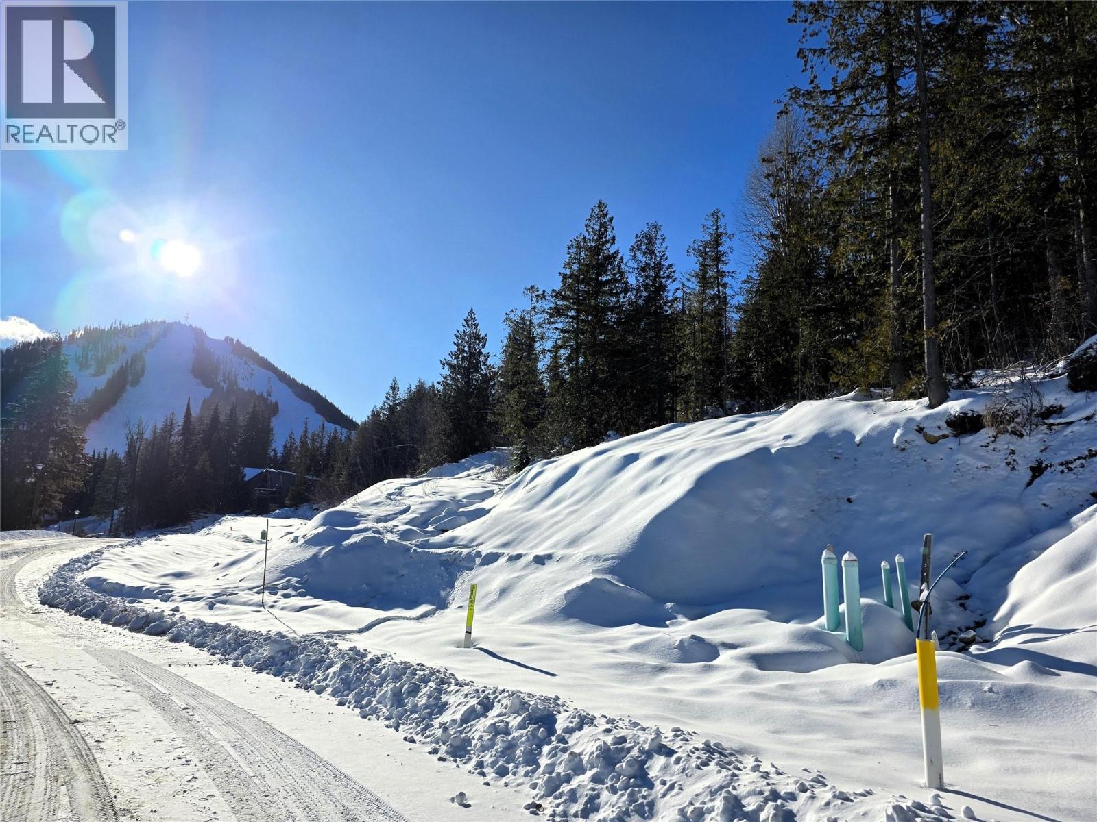 101 TOPPING TERRACE - Image 3