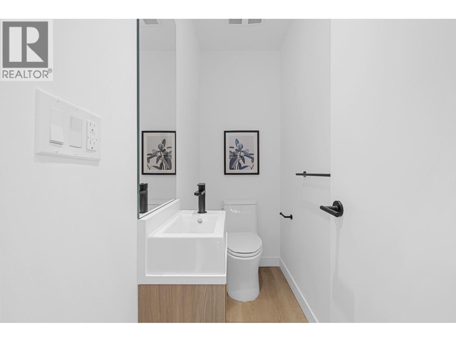 144 388 DUNCAN STREET, New Westminster