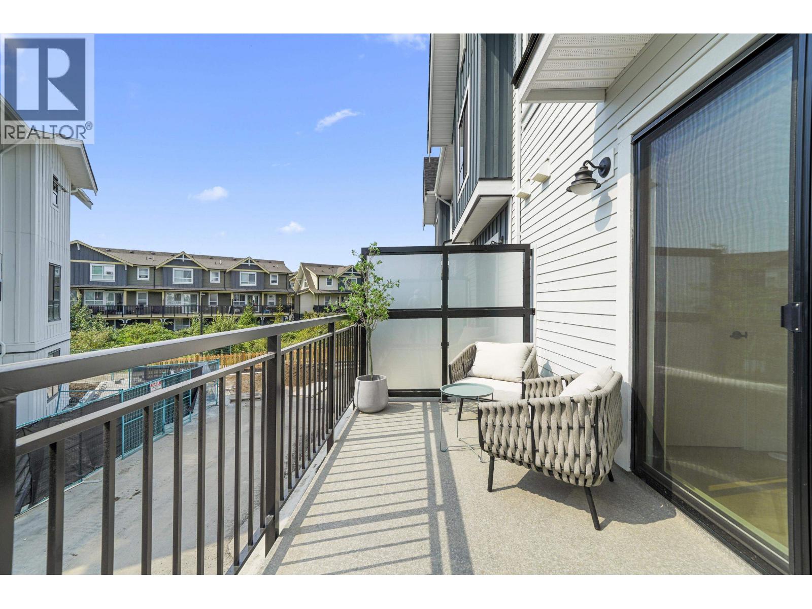 144 388 DUNCAN STREET, New Westminster