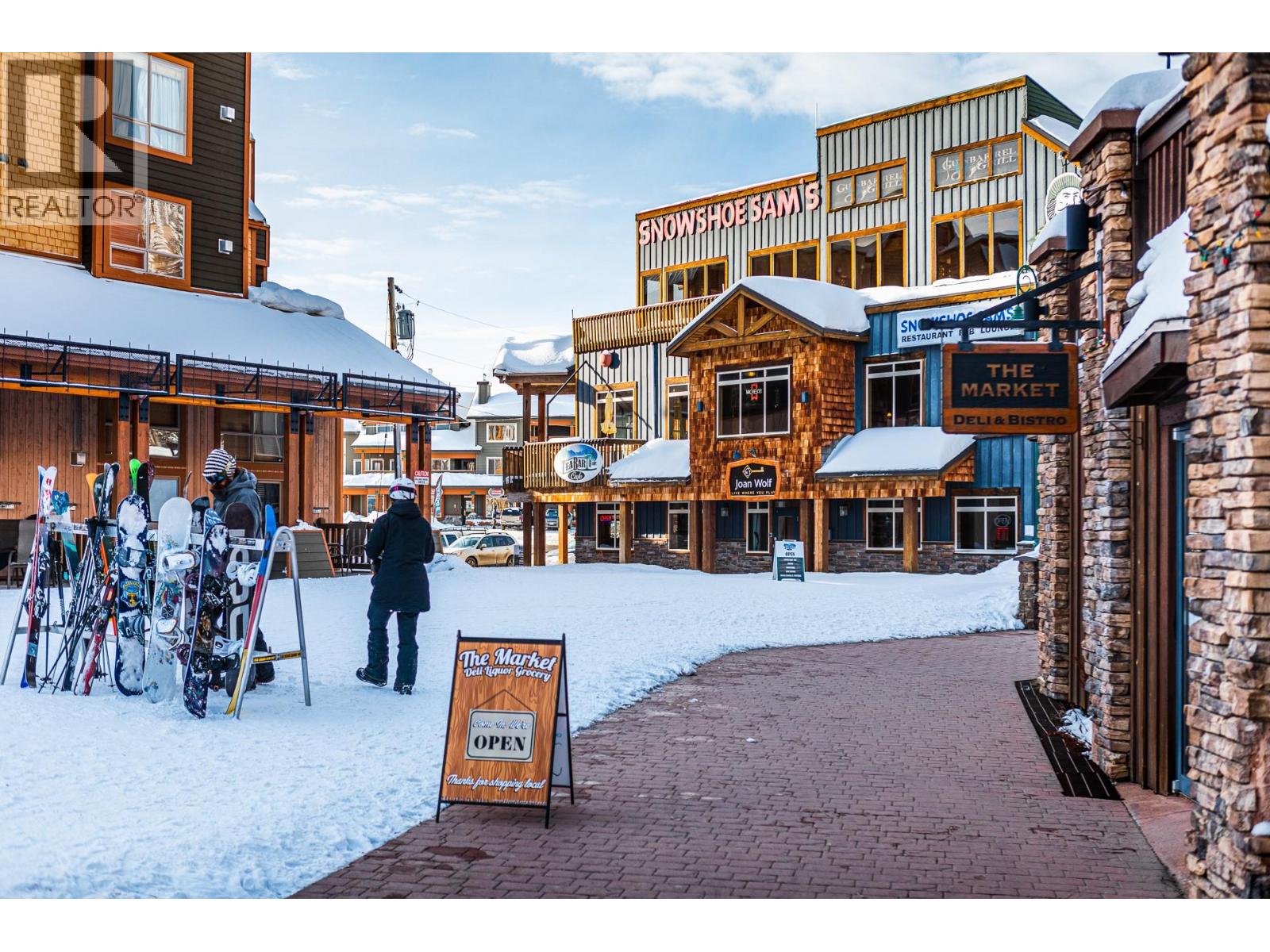 355 Feathertop Way, Big White