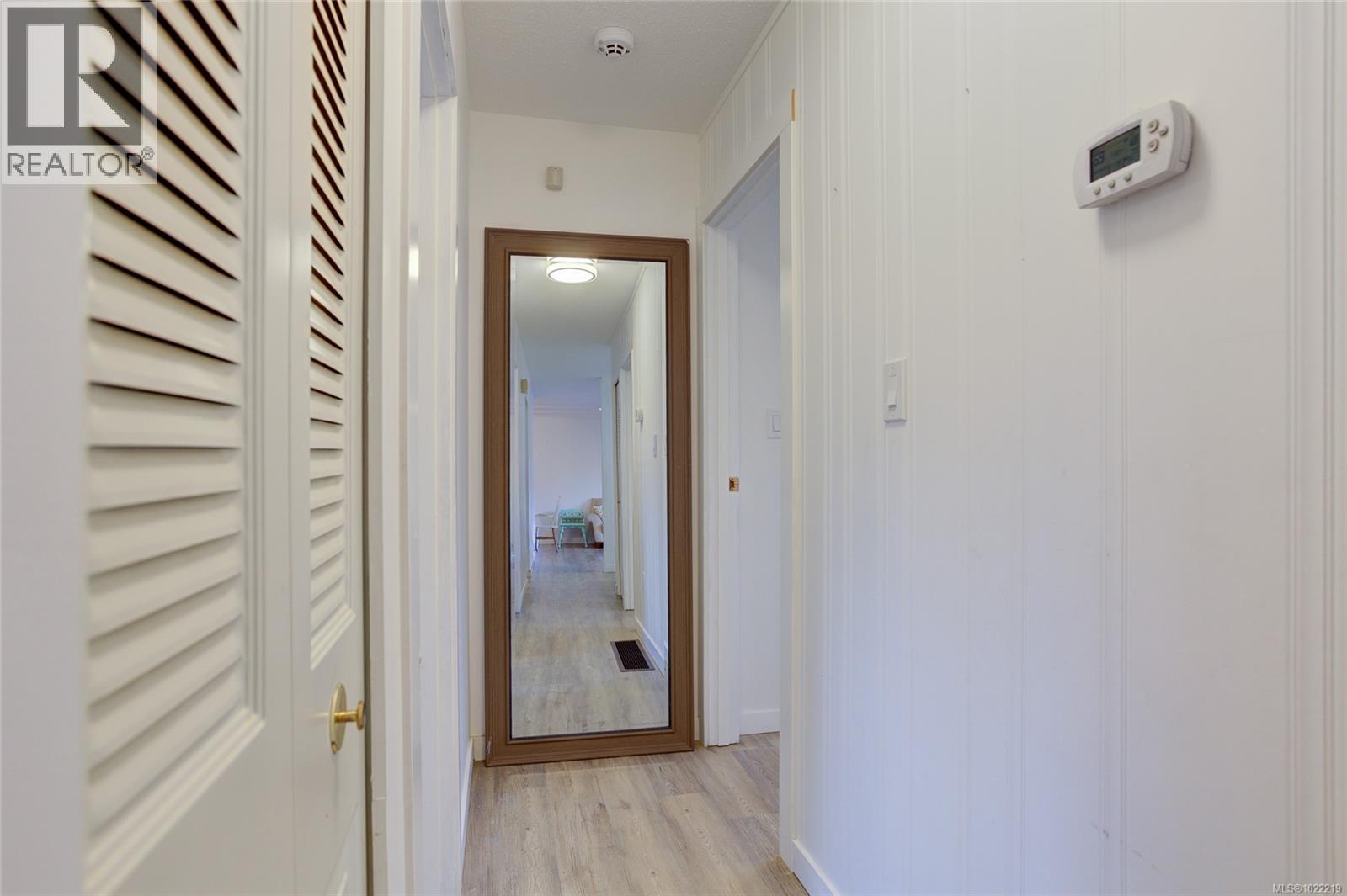 5795 Valleyview Rd, Duncan